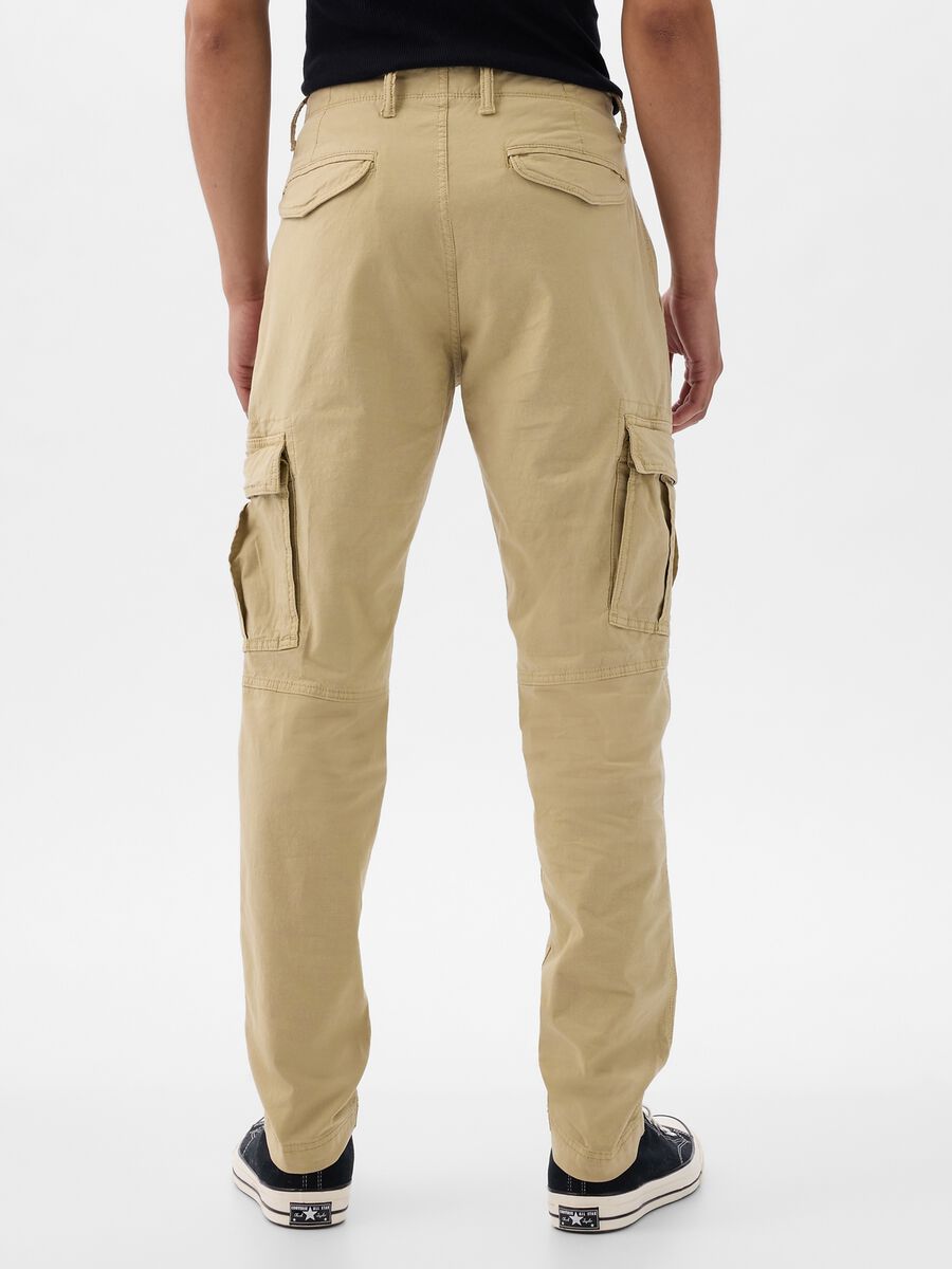 Pantalone cargo in cotone stretch Uomo_1