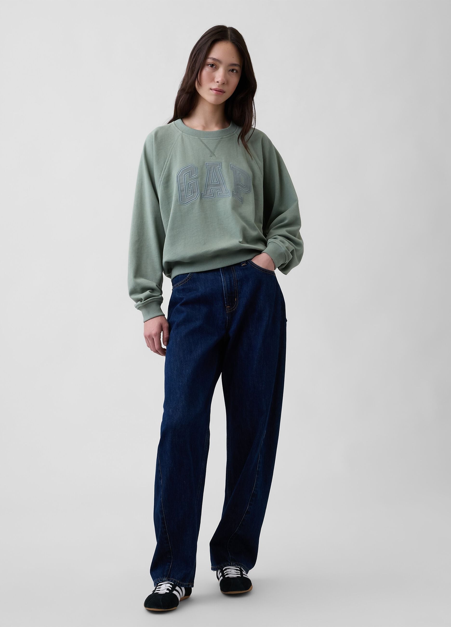Felpa girocollo in misto cotone con logo GAP