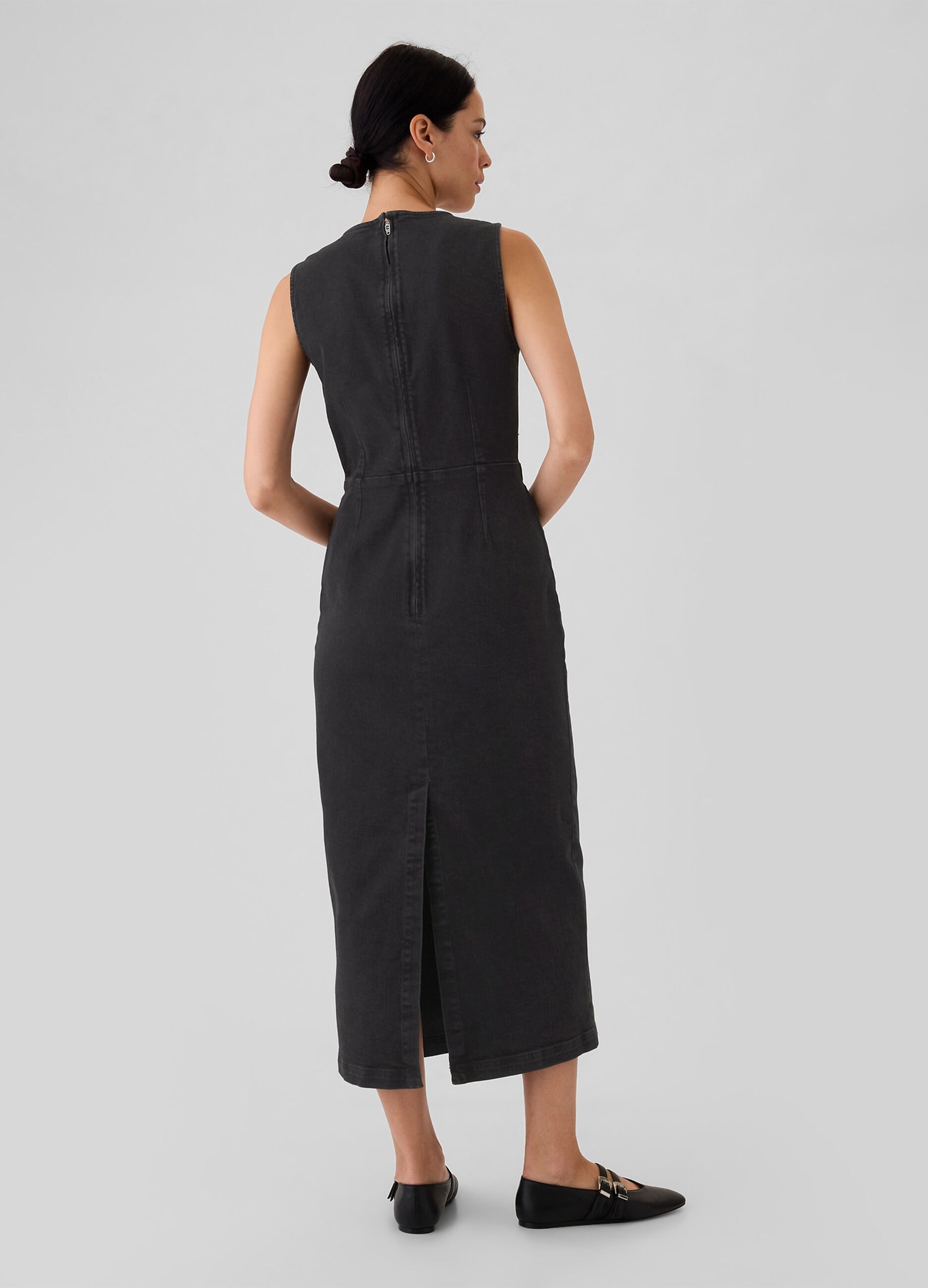 Long sleeveless dress in denim_1