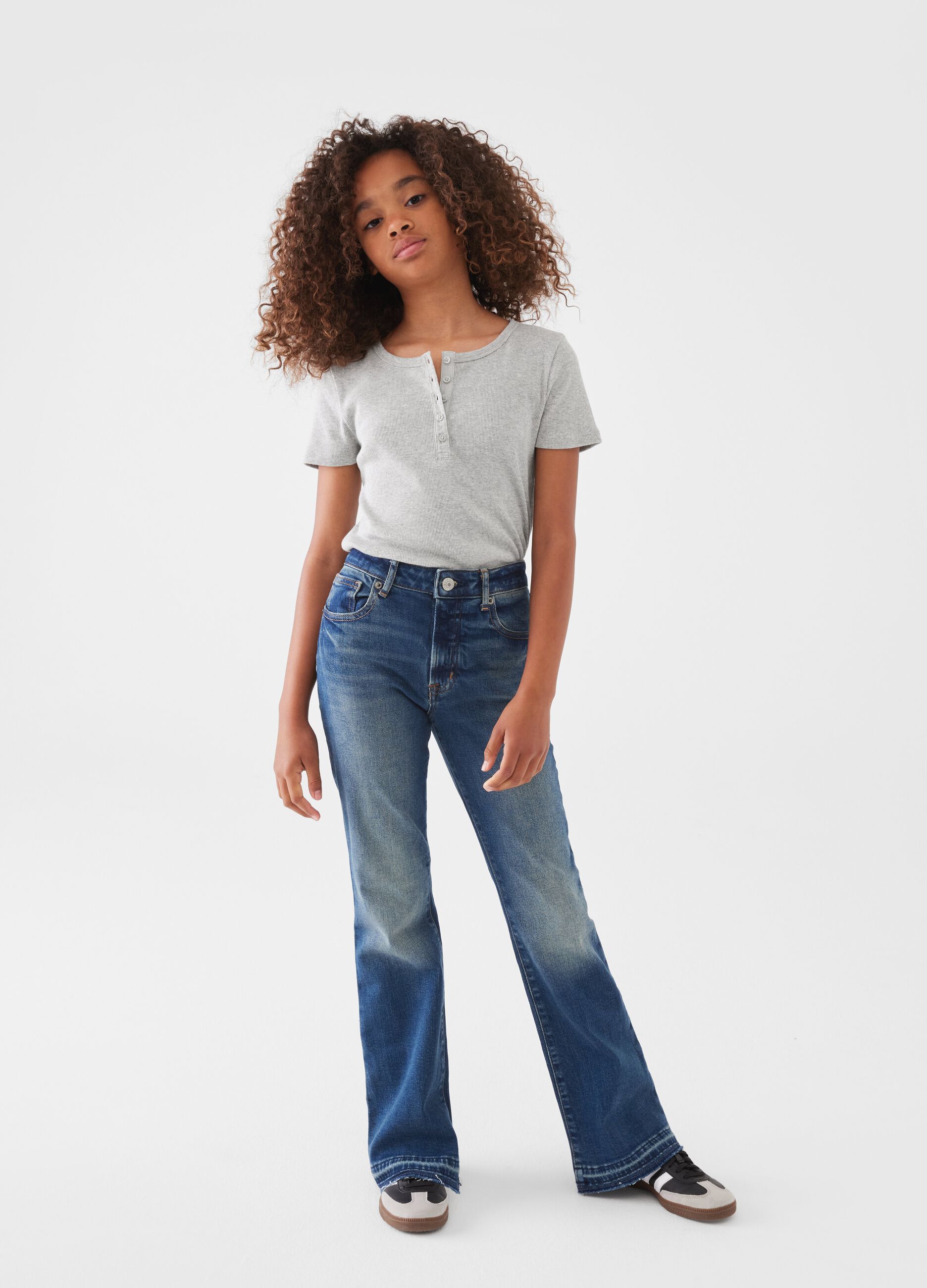High-waist flare fit jeans_0