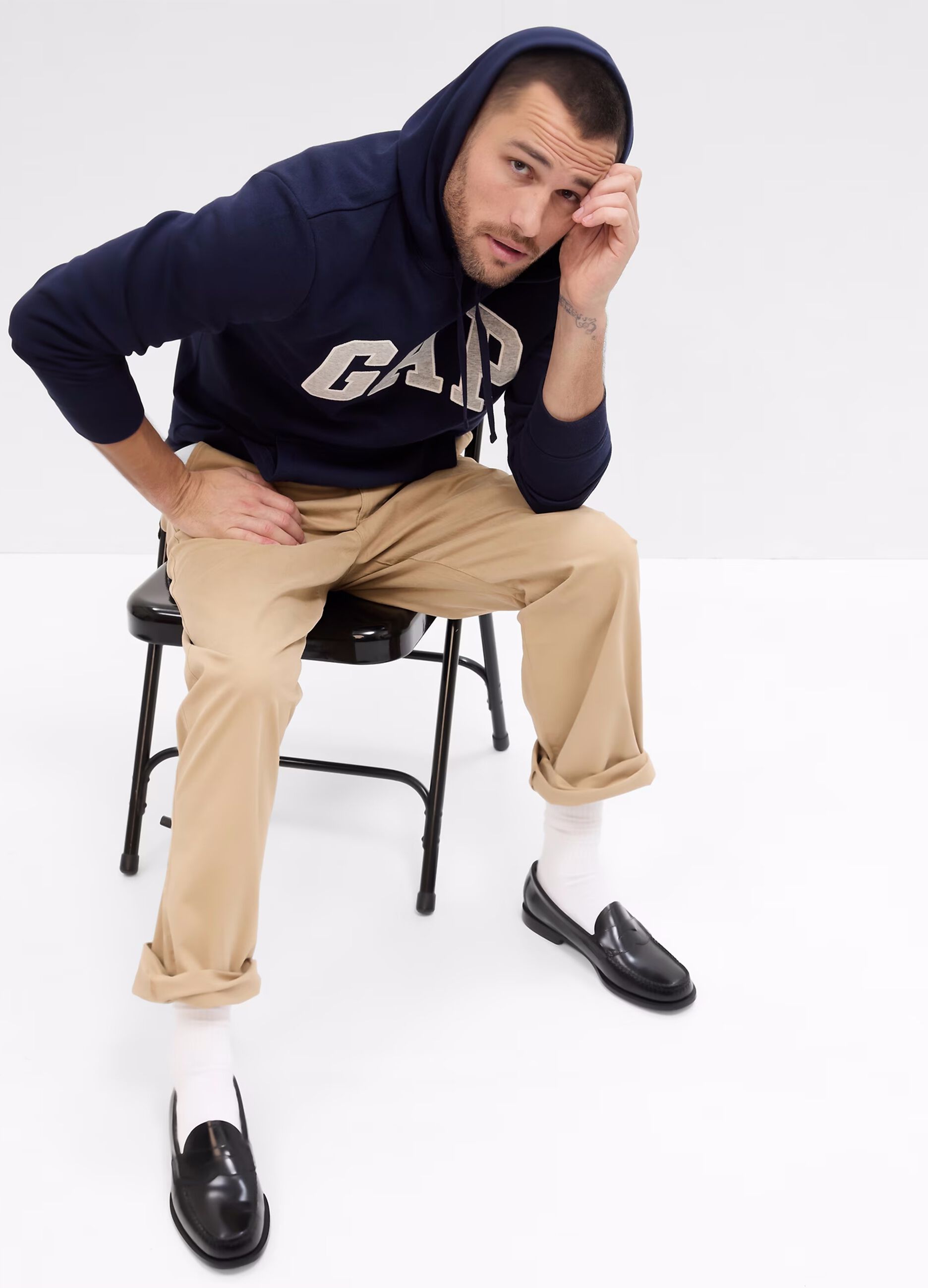 Felpa con cappuccio e ricamo logo