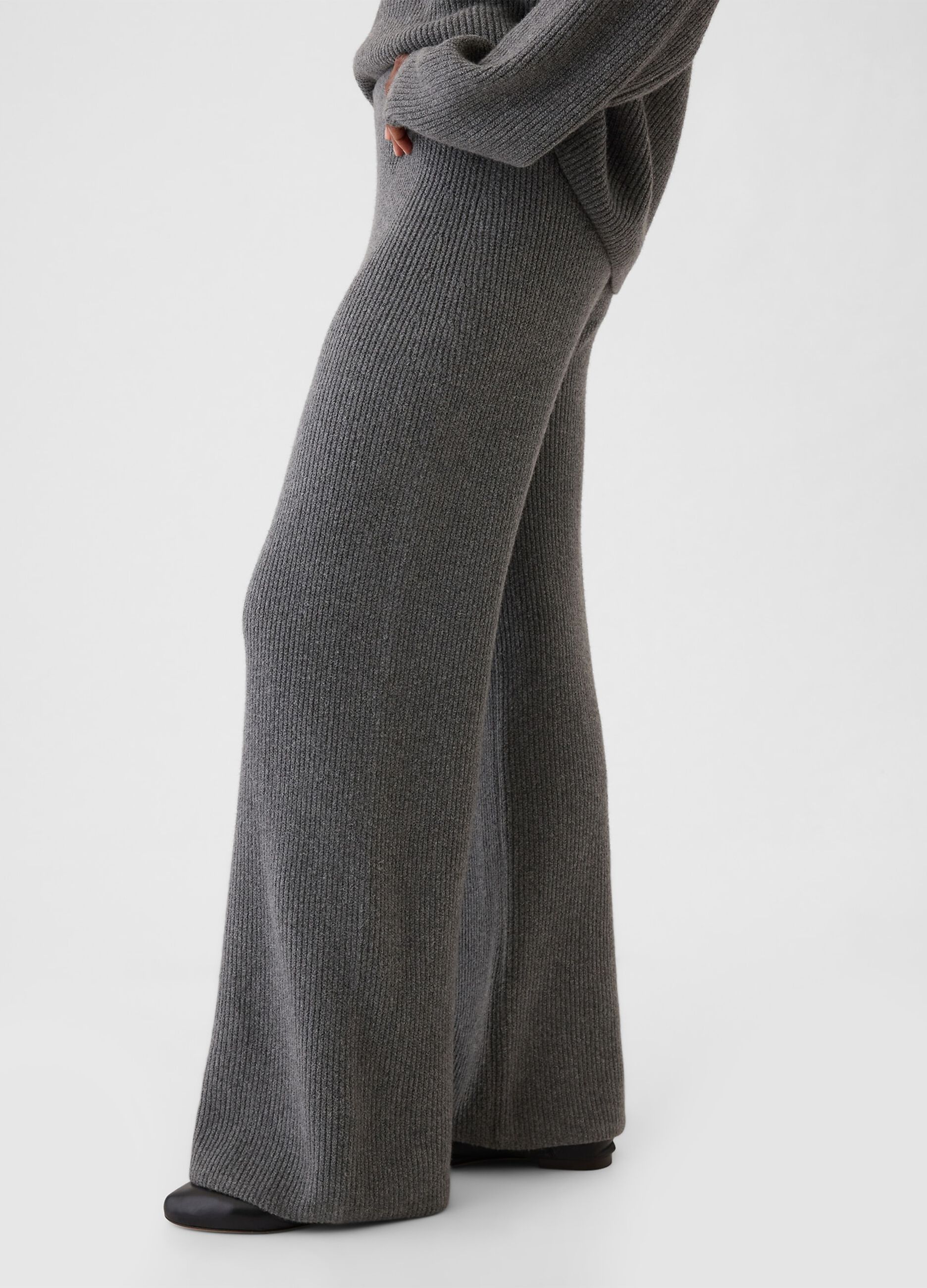 Pantalone a gamba larga a coste inglesi_4
