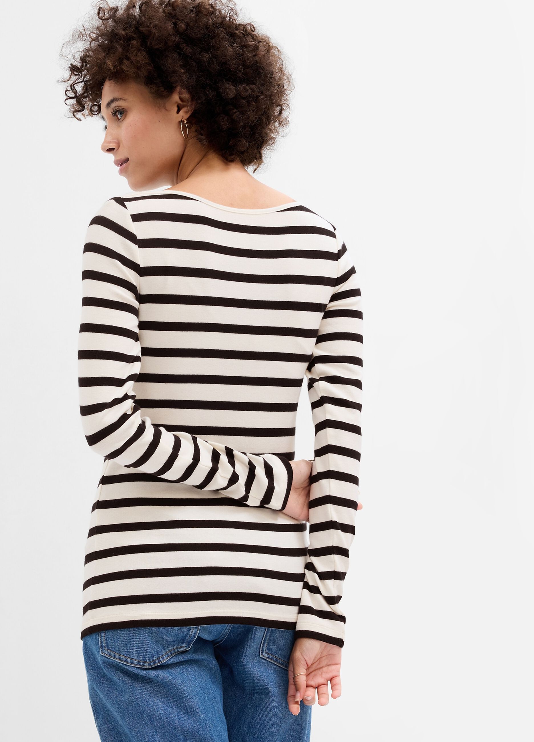 T-shirt a righe con scollo a barca_1