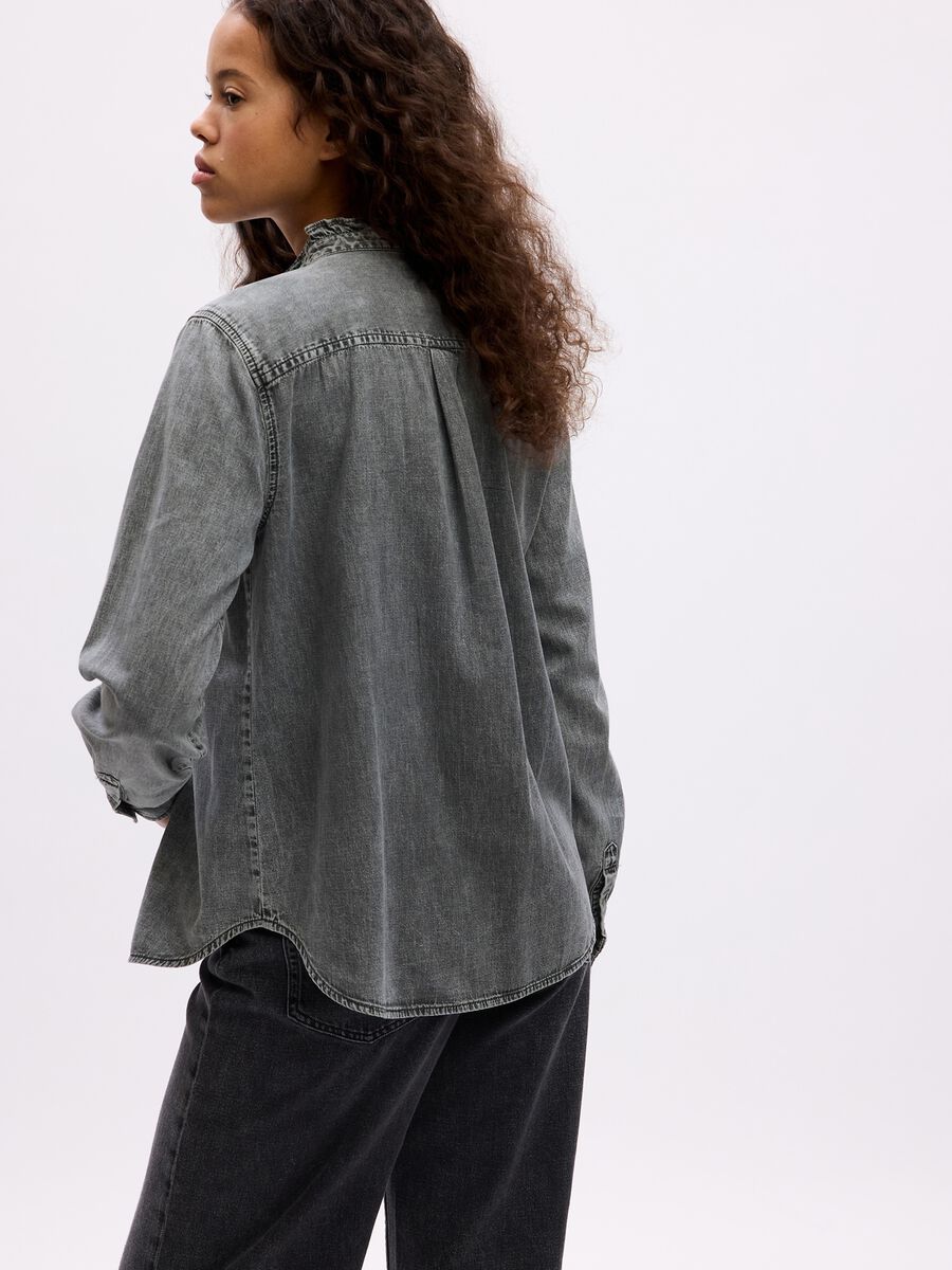 Camicia in denim con bottoni gioiello Donna_1