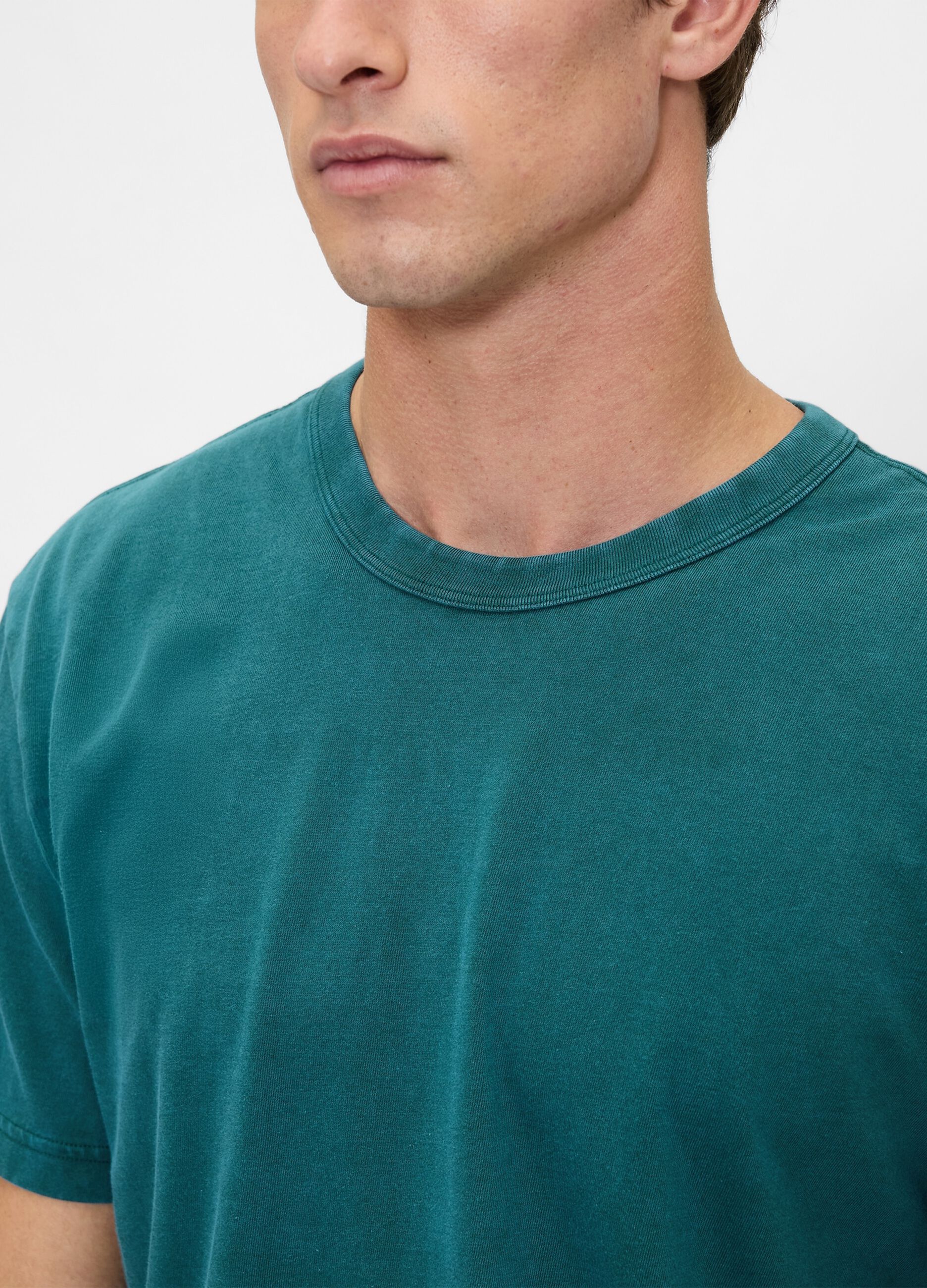 T-shirt verde a maniche corte in cotone_3