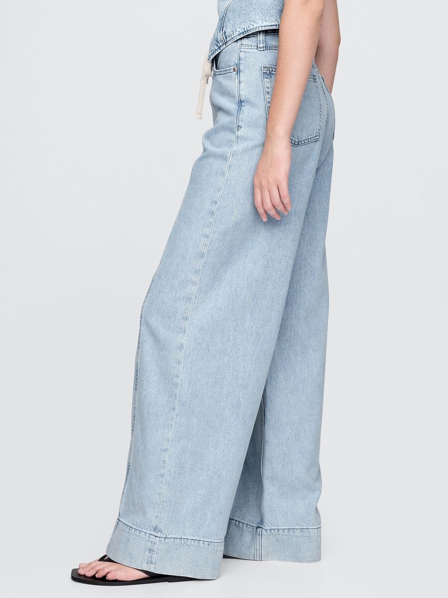 Pantaloni ampi in denim chiaro Gap Donna_2