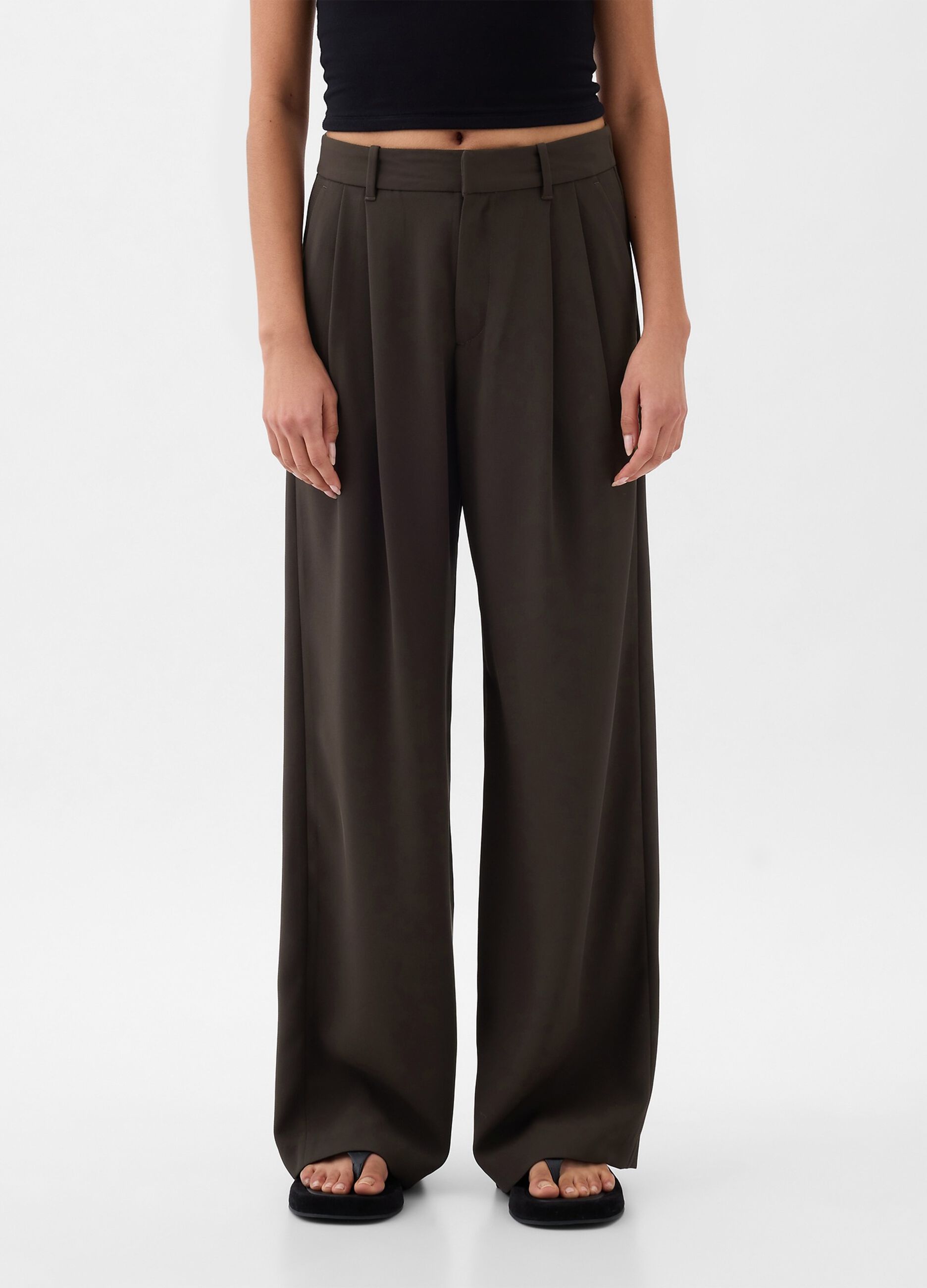 Pantalone a gamba larga con pinces_1