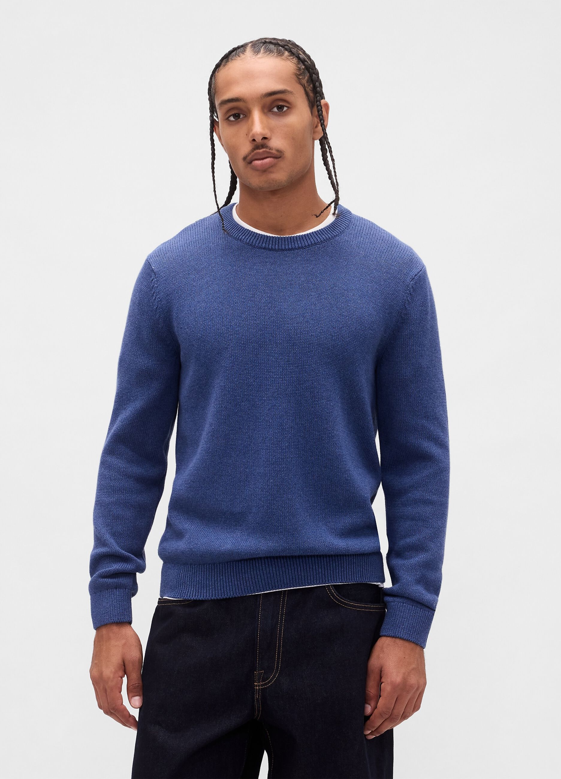 Maglione girocollo azzurro in puro cotone