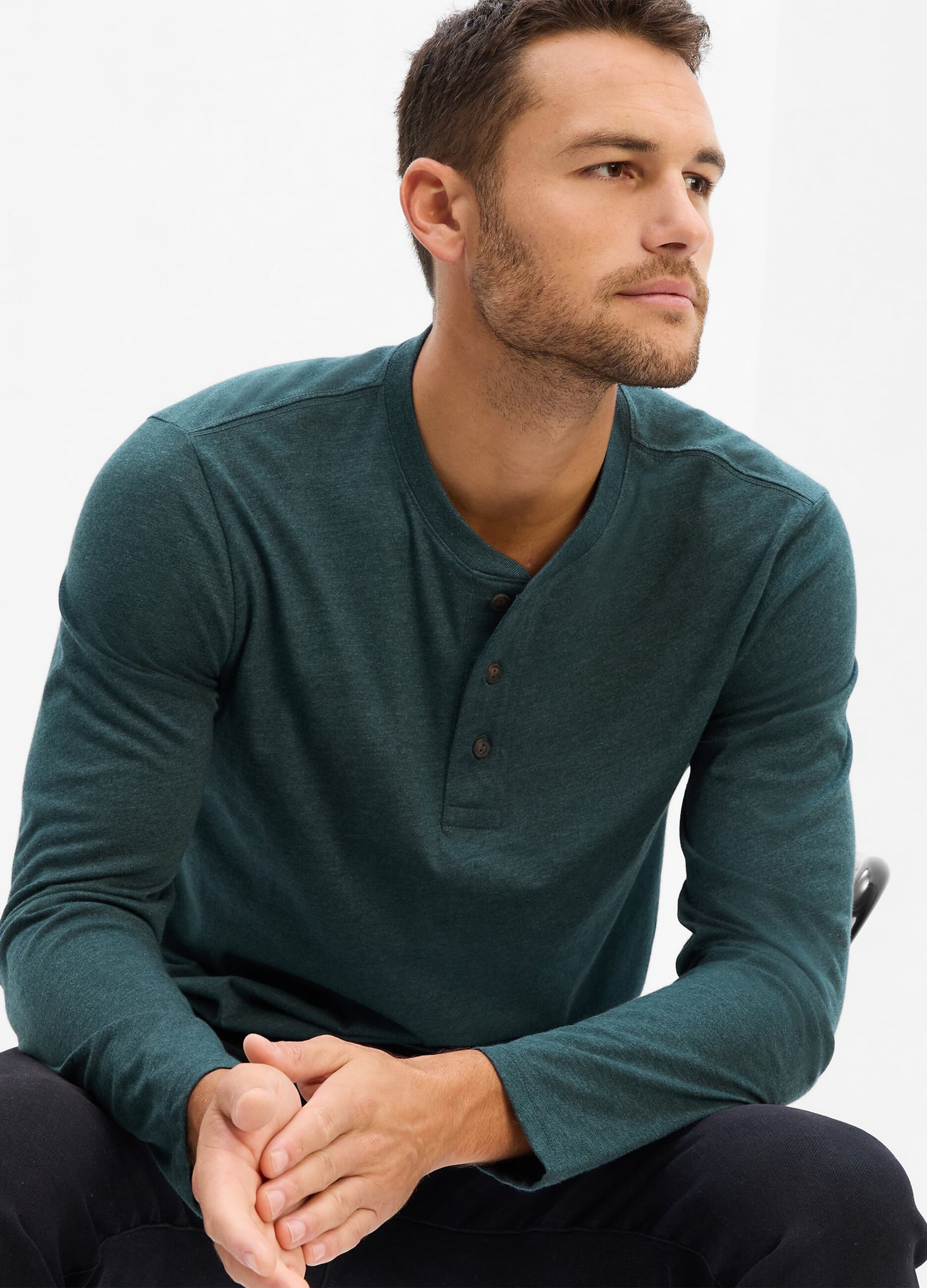 Long-sleeved T-shirt with granddad neckline