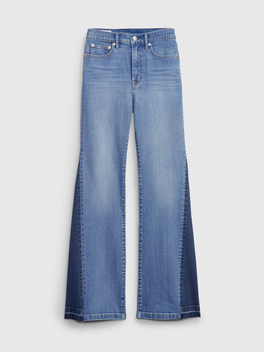 Jeans flare fit con inserti a contrasto Donna_4