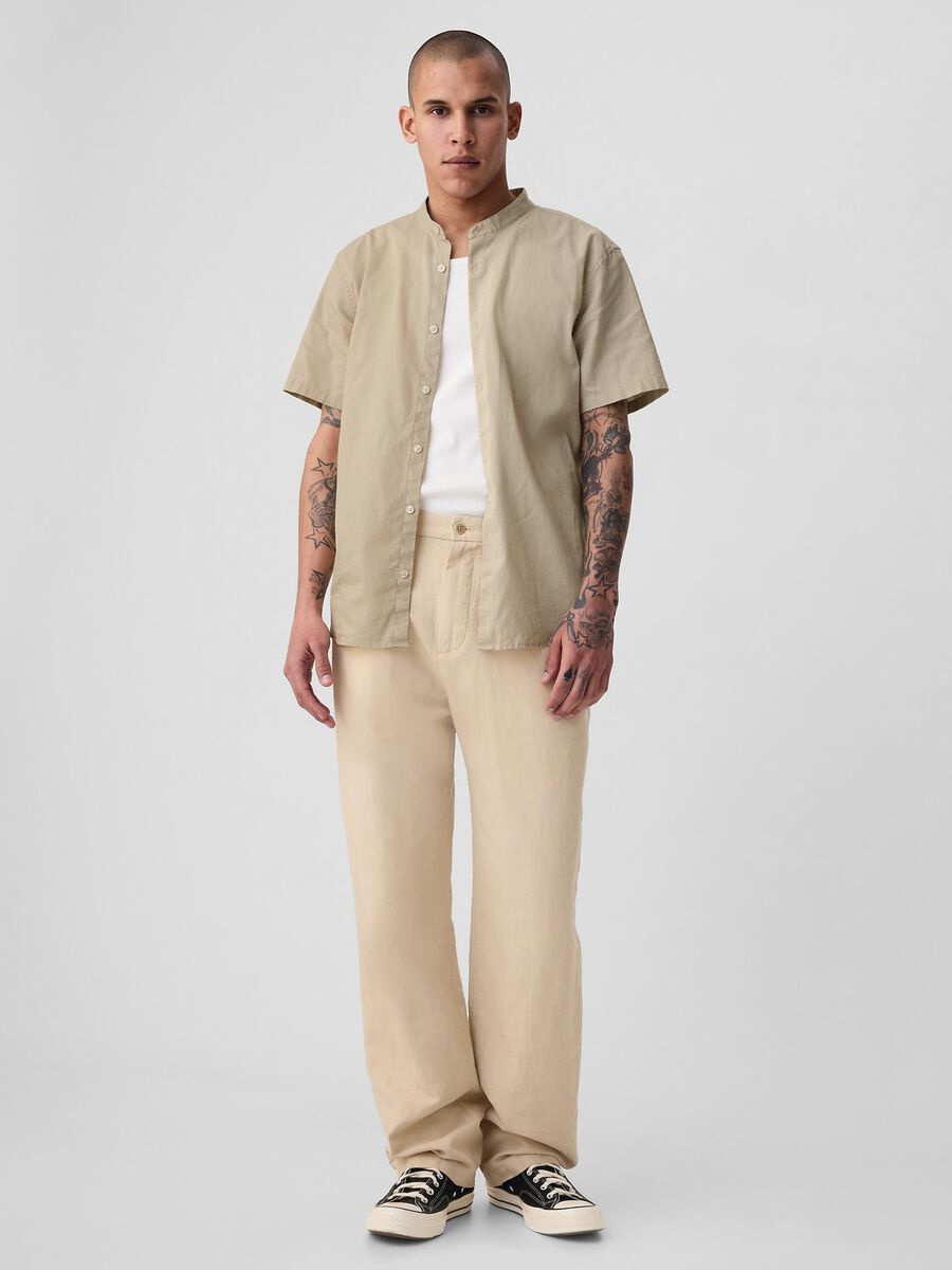 Camicia a maniche corte collo alla coreana Uomo_1
