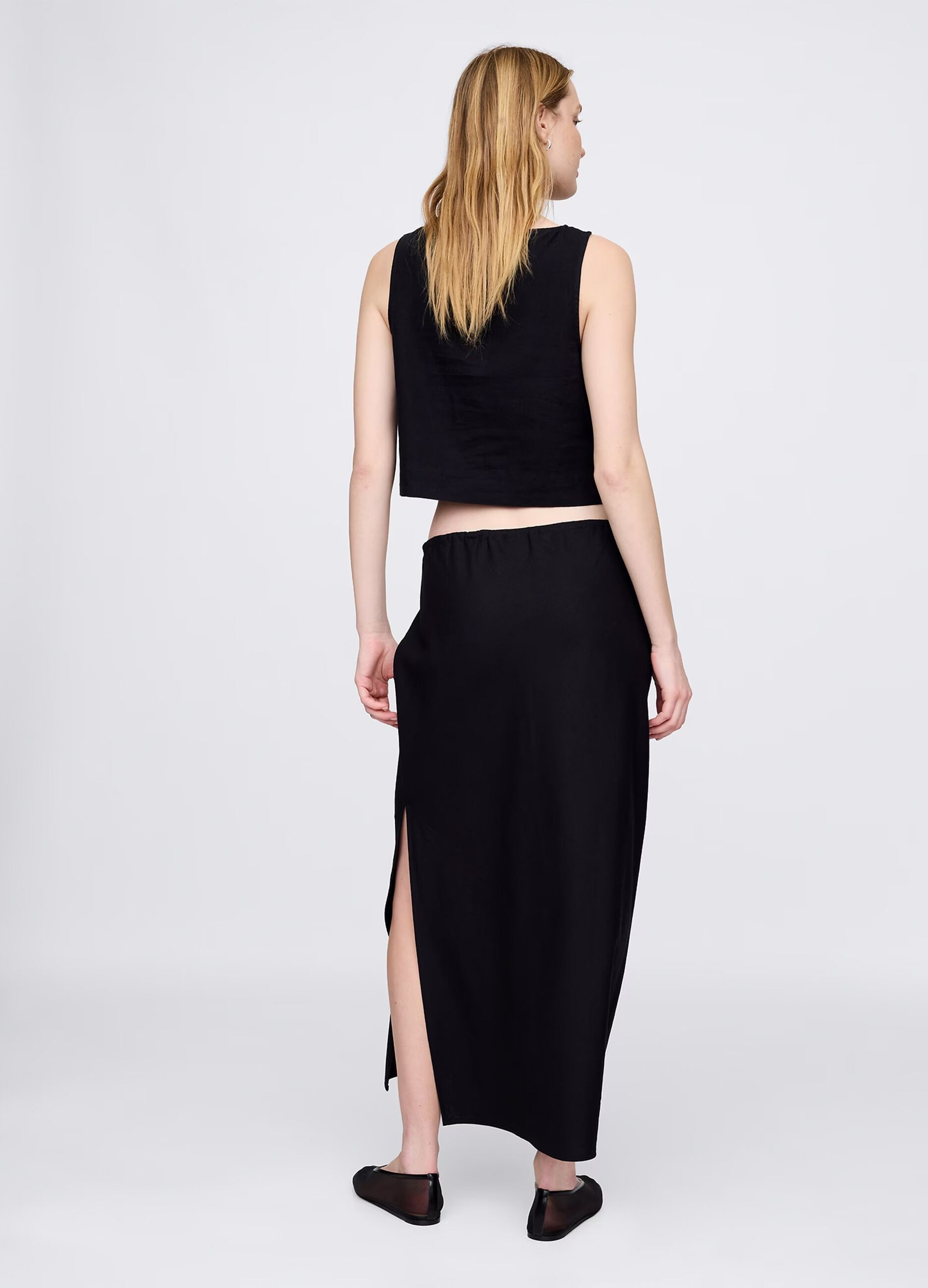 Long black skirt in linen and viscose_2