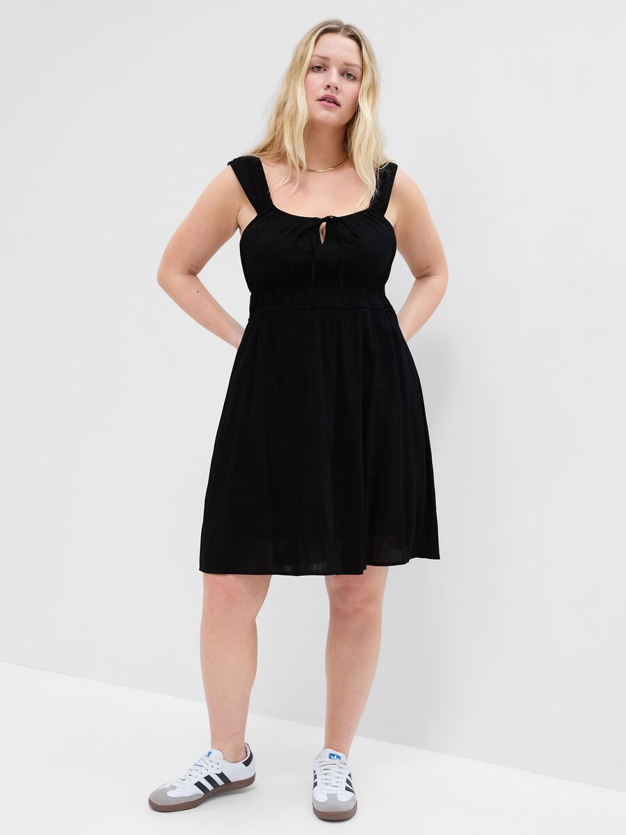 Short dress with laces and round neck Woman_2