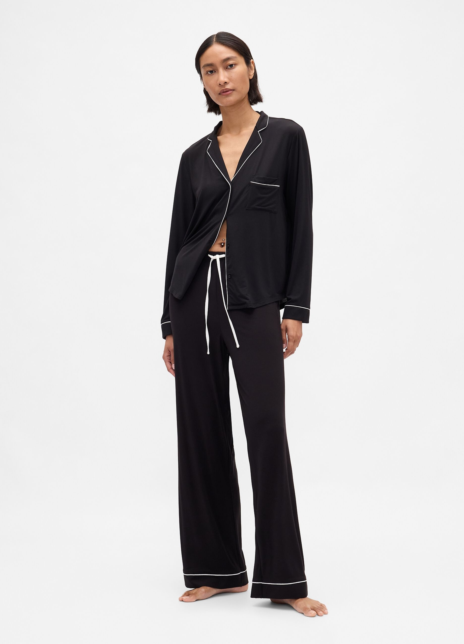 Top pigiama a manica lunga con piping a contrasto