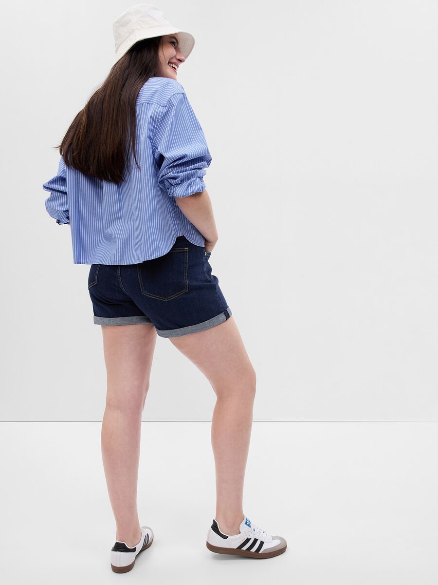 Girlfriend shorts in denim with five pockets Woman_4