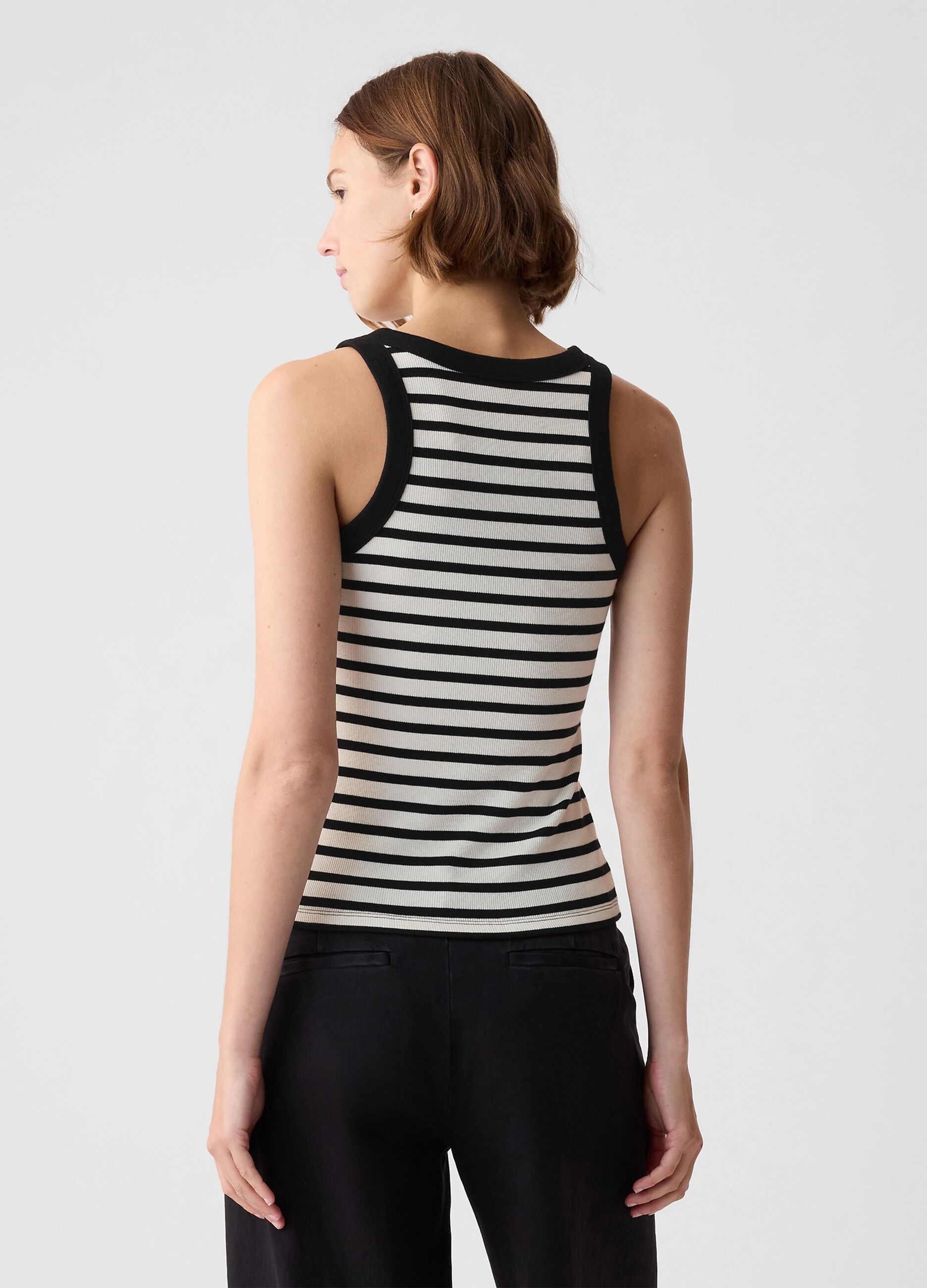 Tank top a costine con scollo halter_1