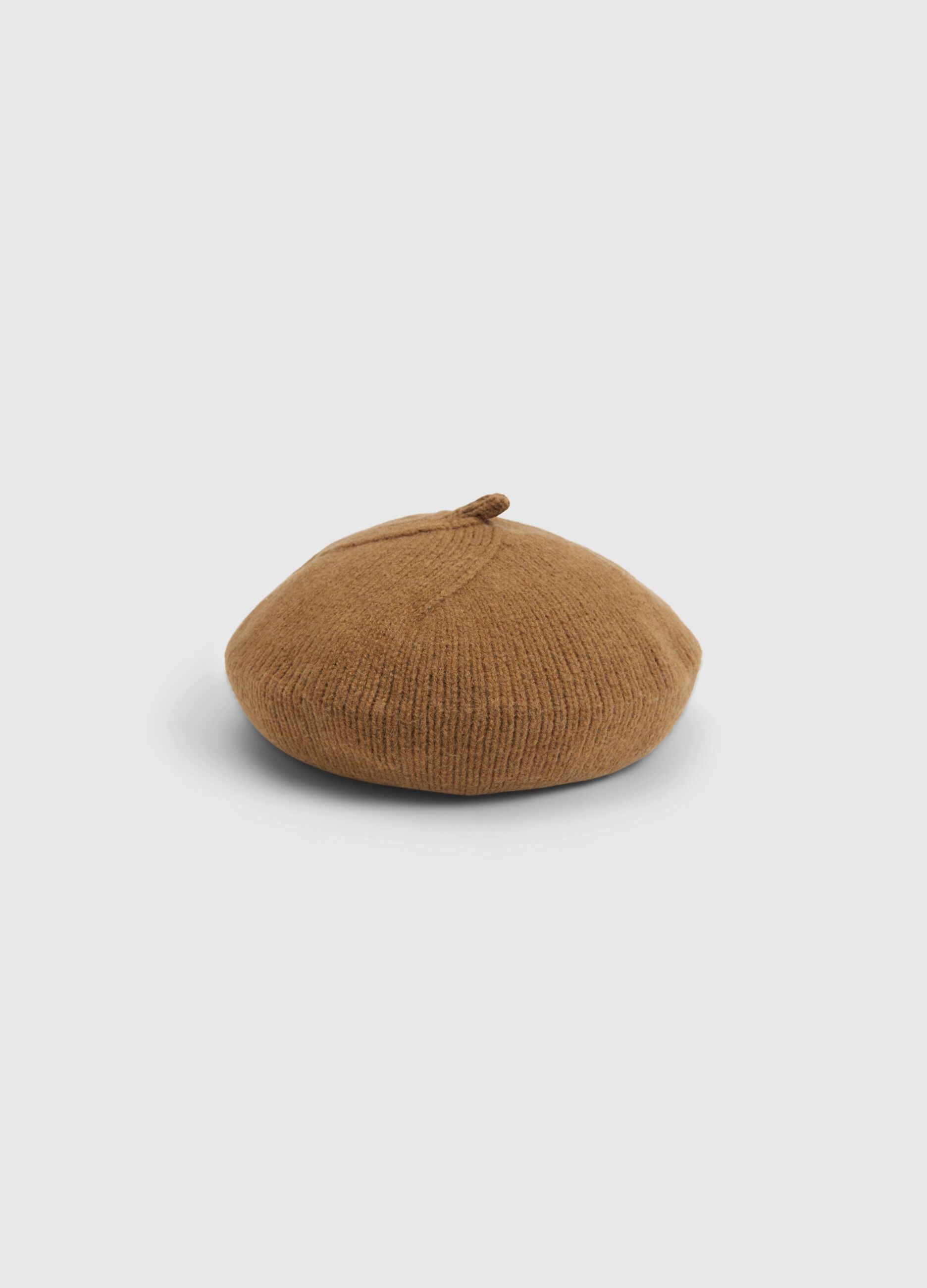 Knitted French beret
