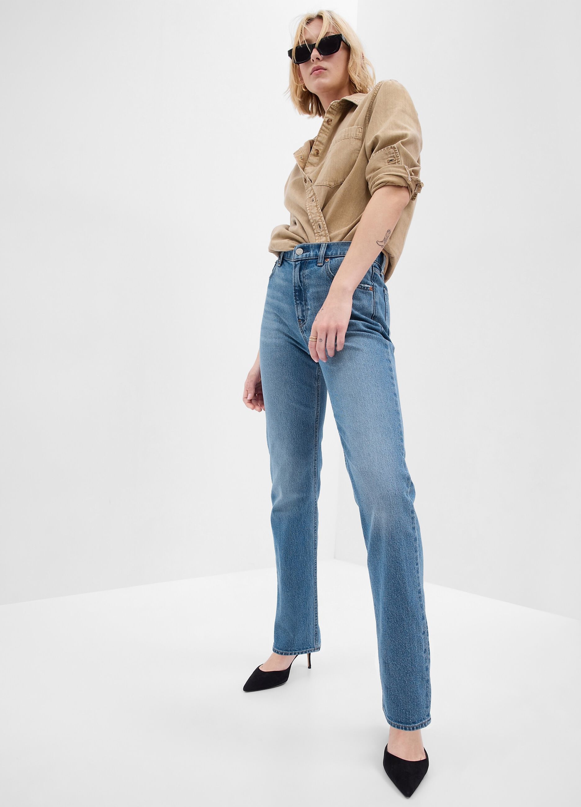 Straight-fit, high-rise jeans