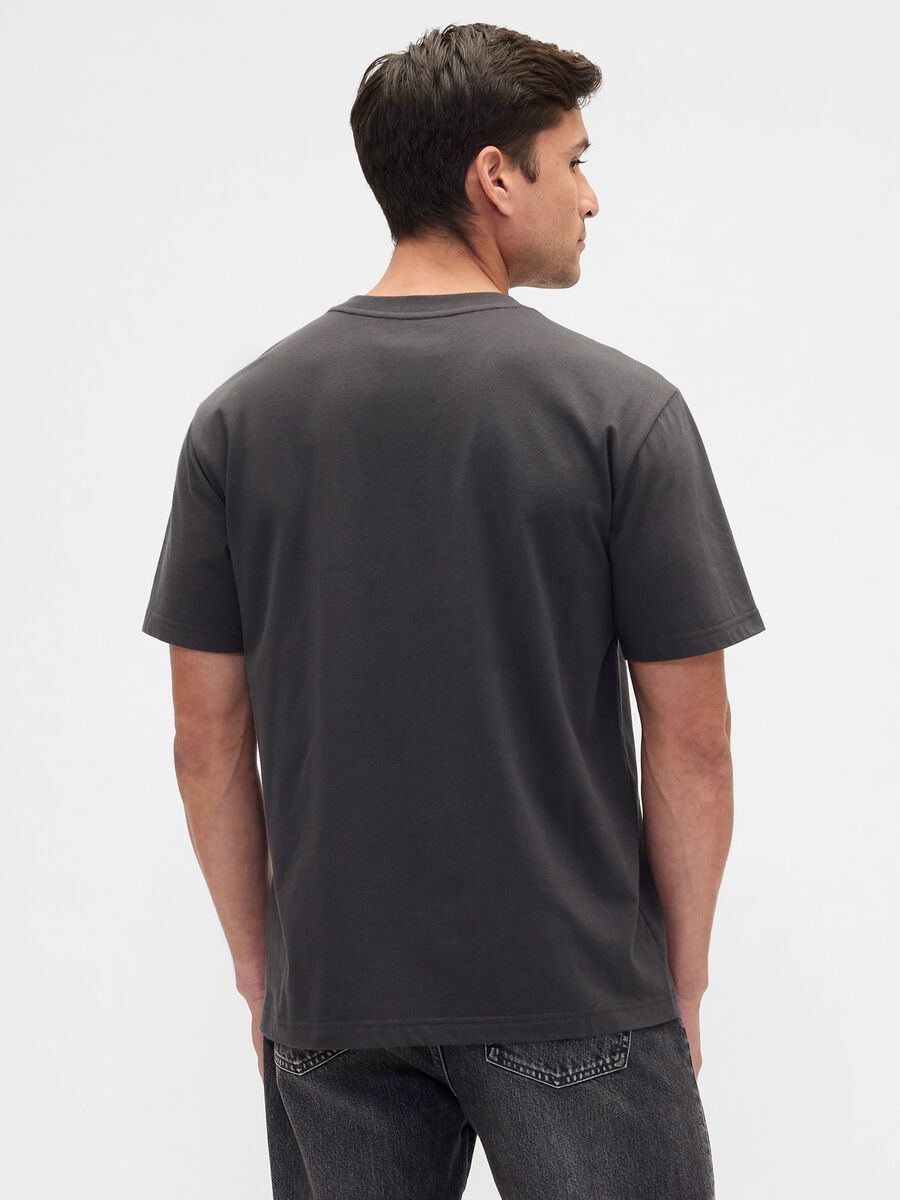 T-shirt a maniche corte in cotone con logo GAP Uomo_1