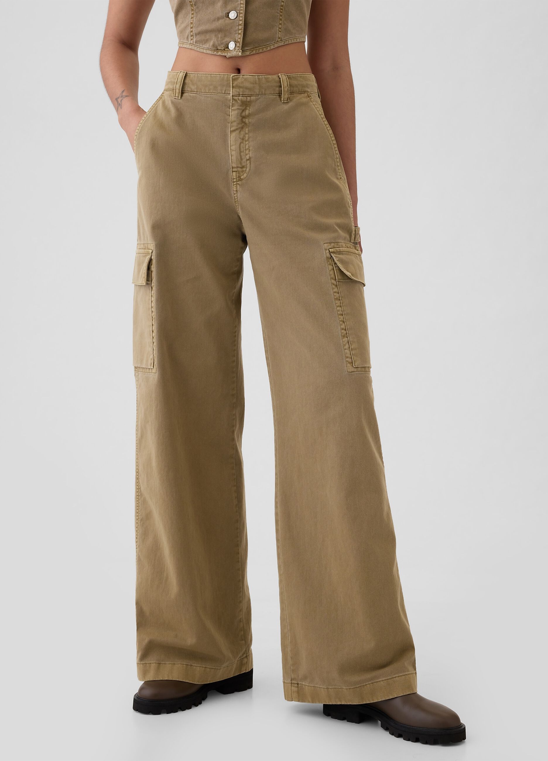 Baggy-fit cargo trousers_1
