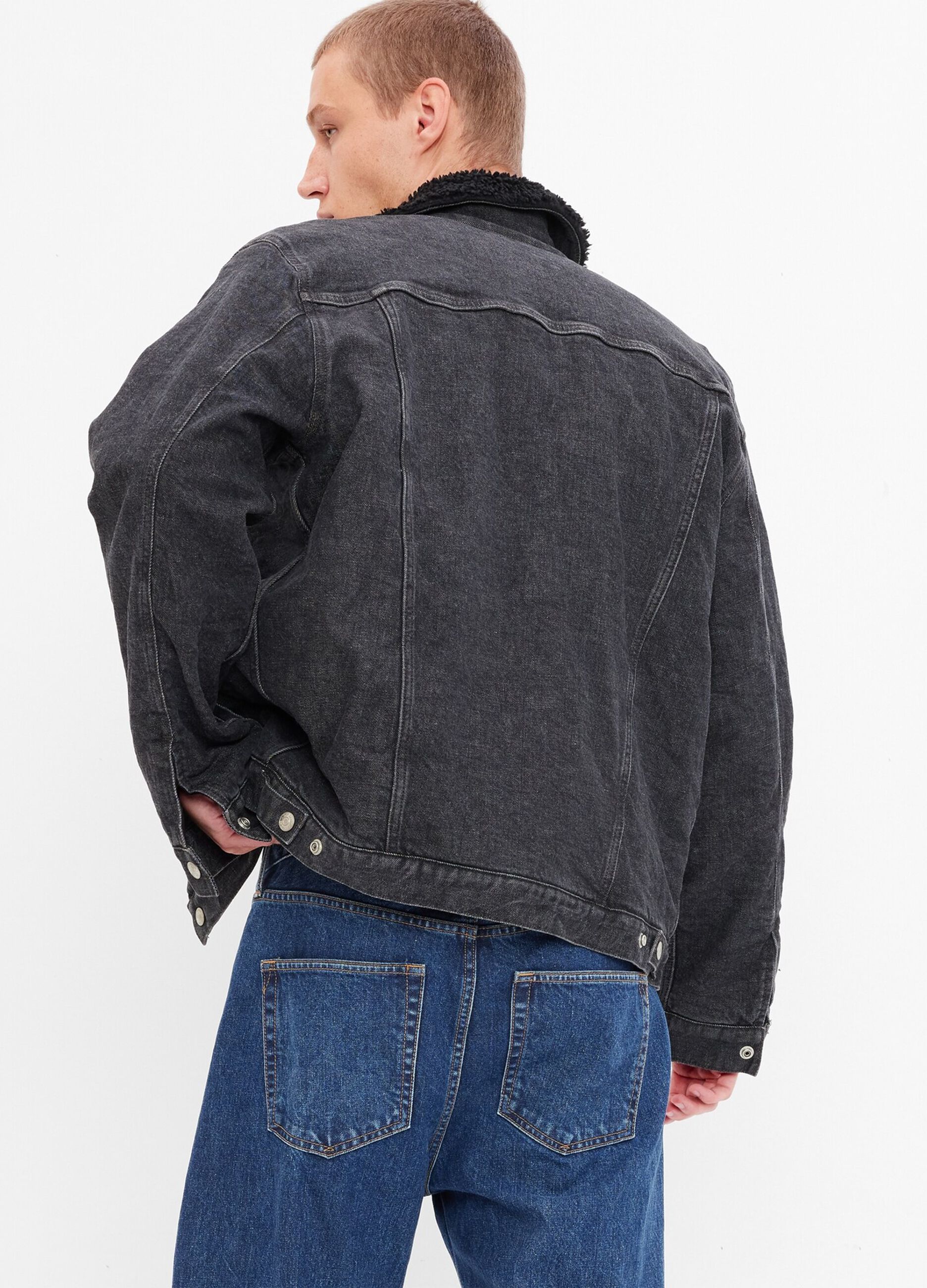Denim jacket with sherpa lining_1