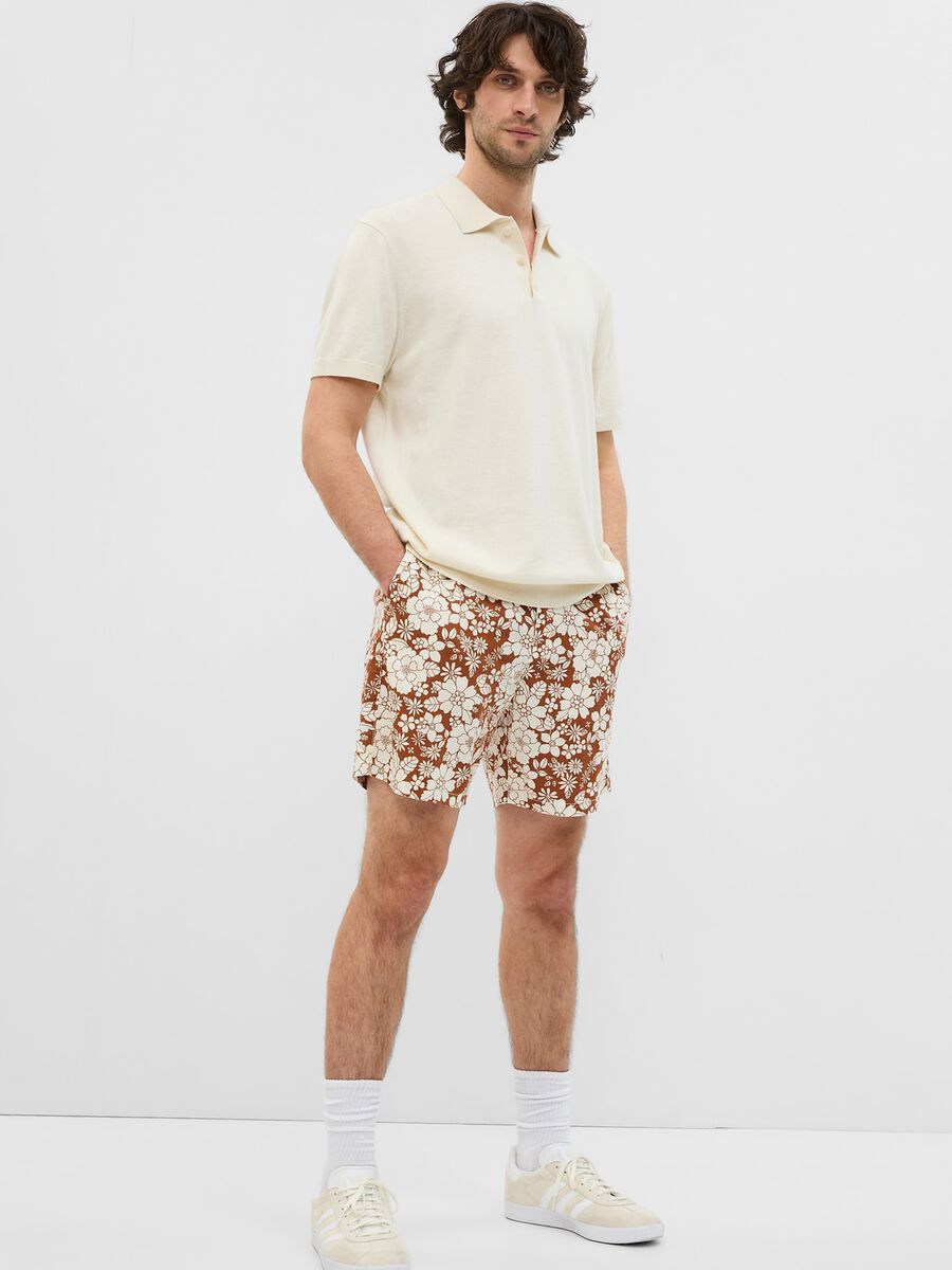 Cotton and linen shorts with floral print_0