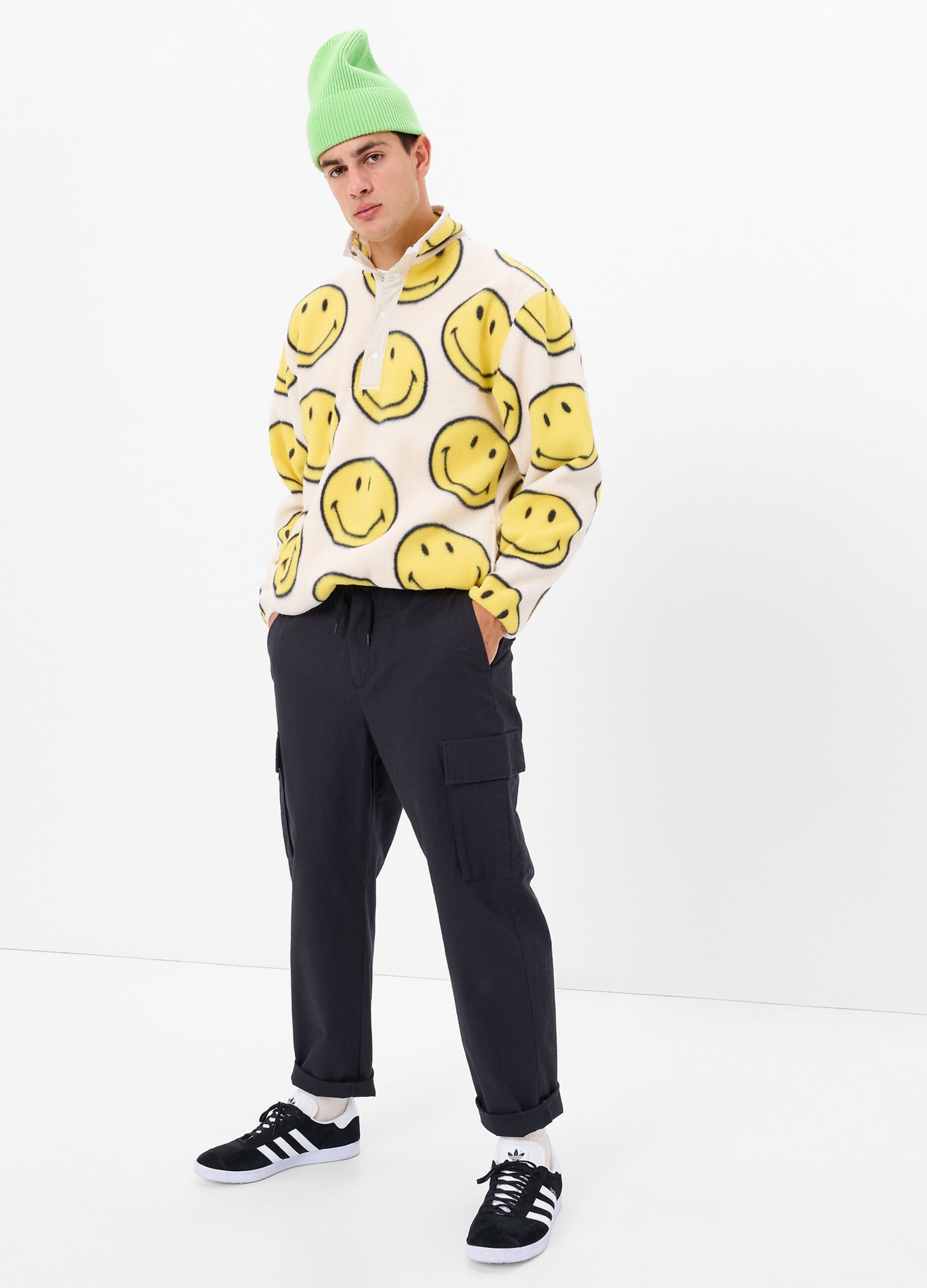 Fleece sweatshirt with mock neck and Smiley® buttons