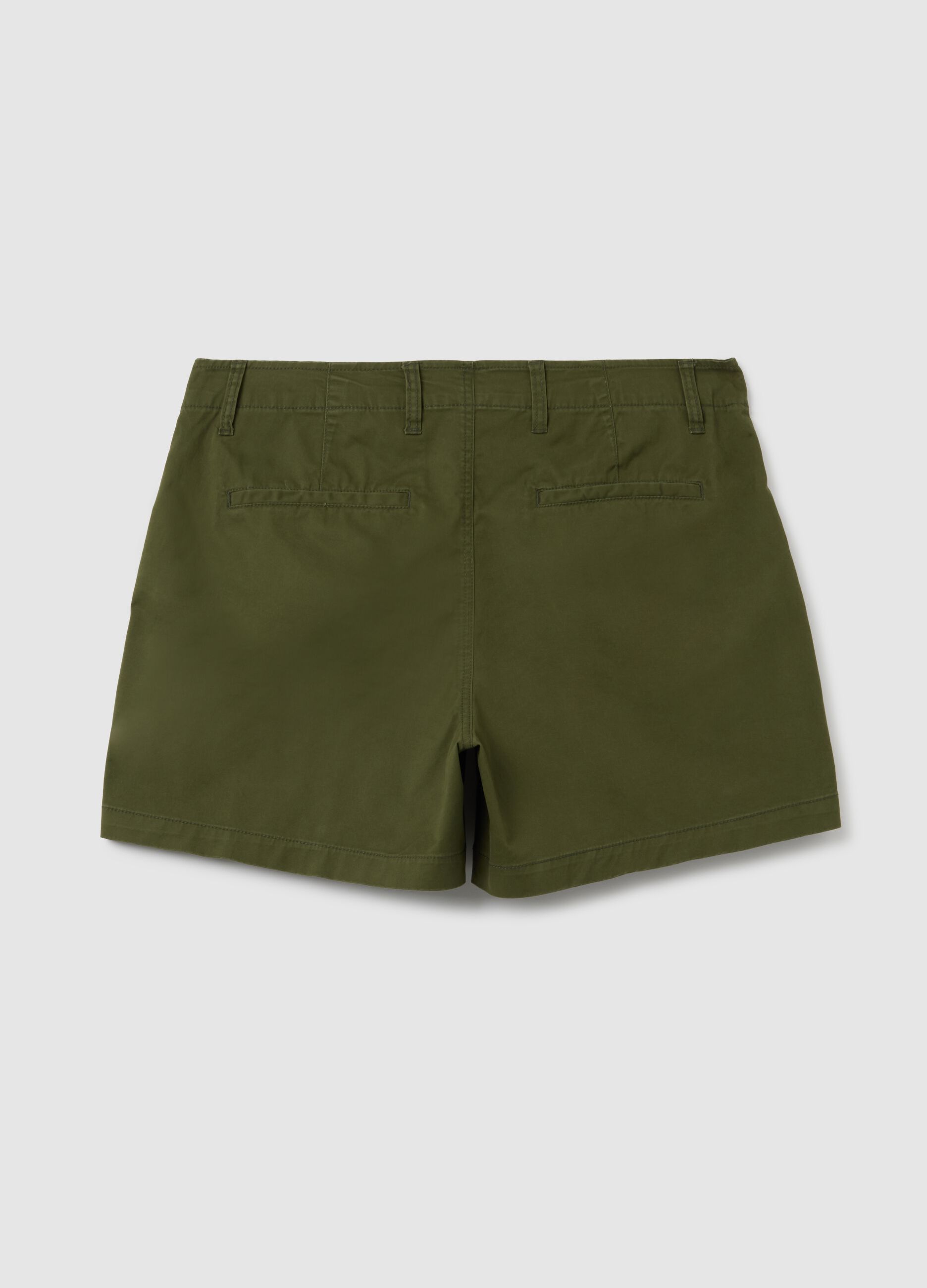 Shorts chino in cotone stretch_3