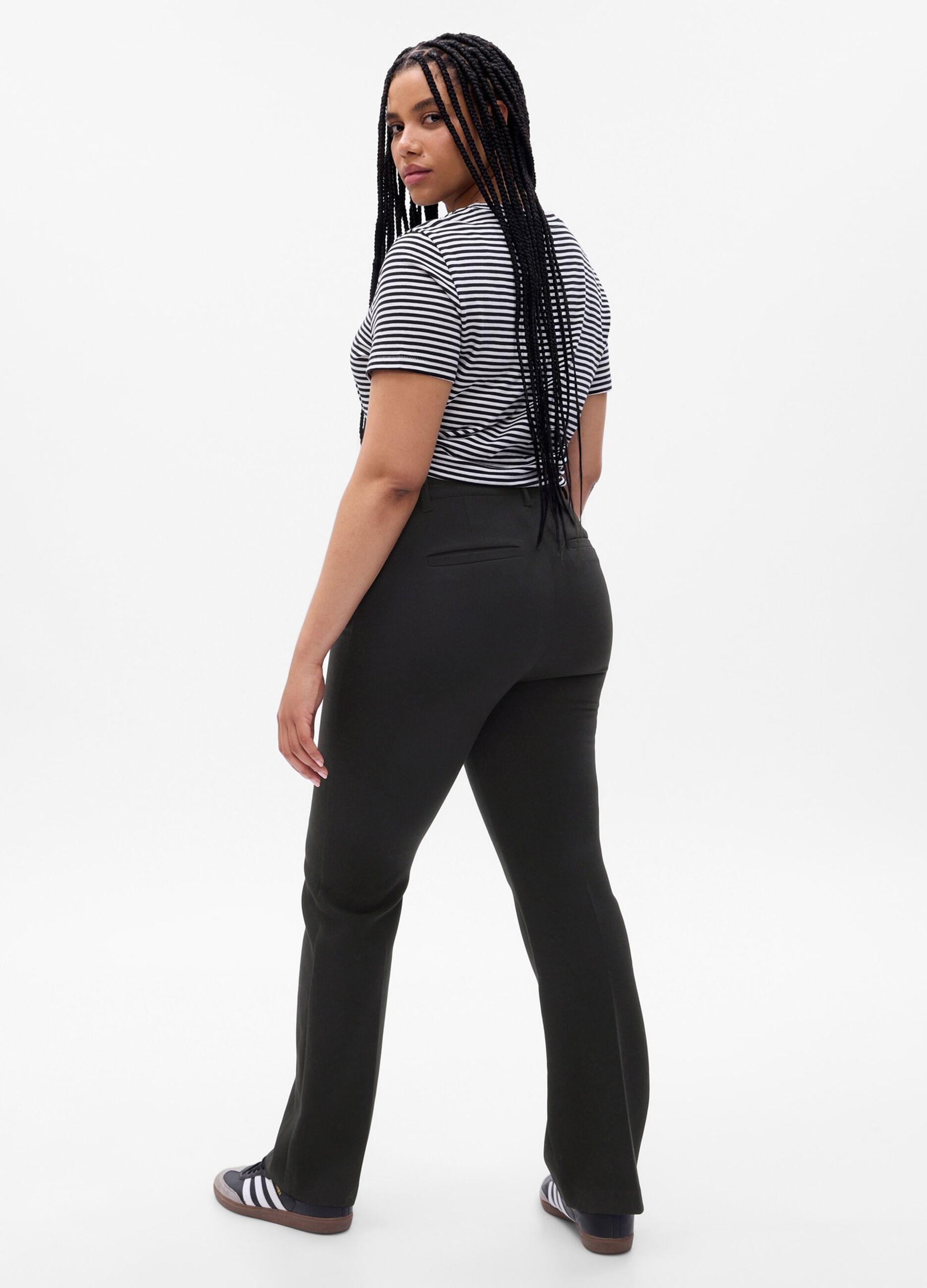 Pantaloni flare fit con bottoni dorati_4