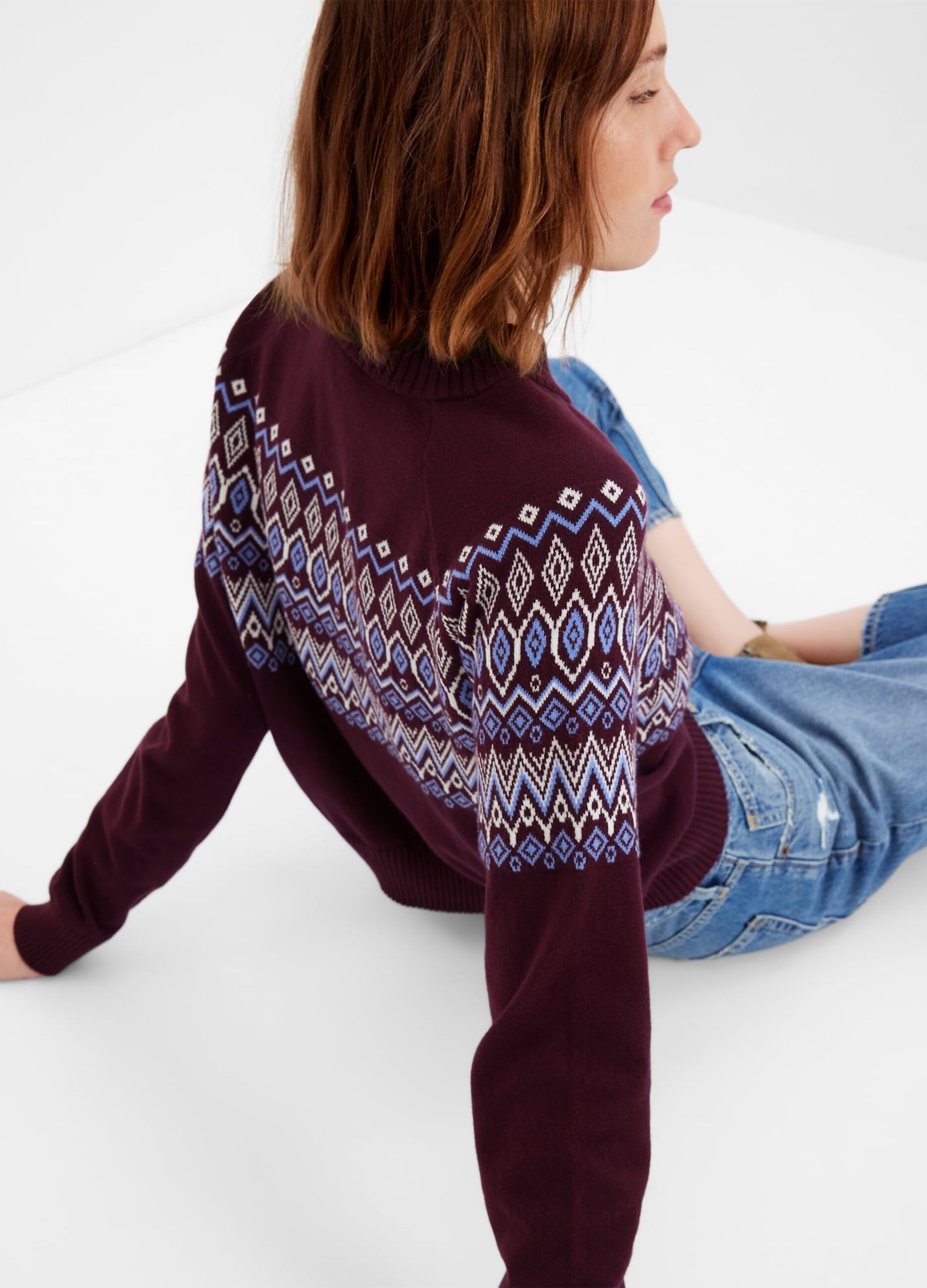 Pullover with jacquard geometric designs_1