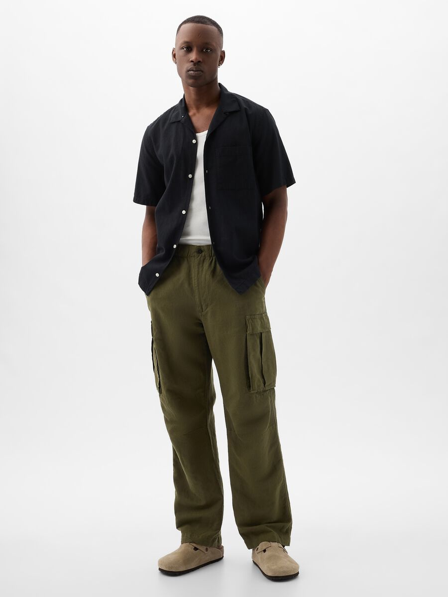 Cargo parachute trousers in linen and cotton Man_0