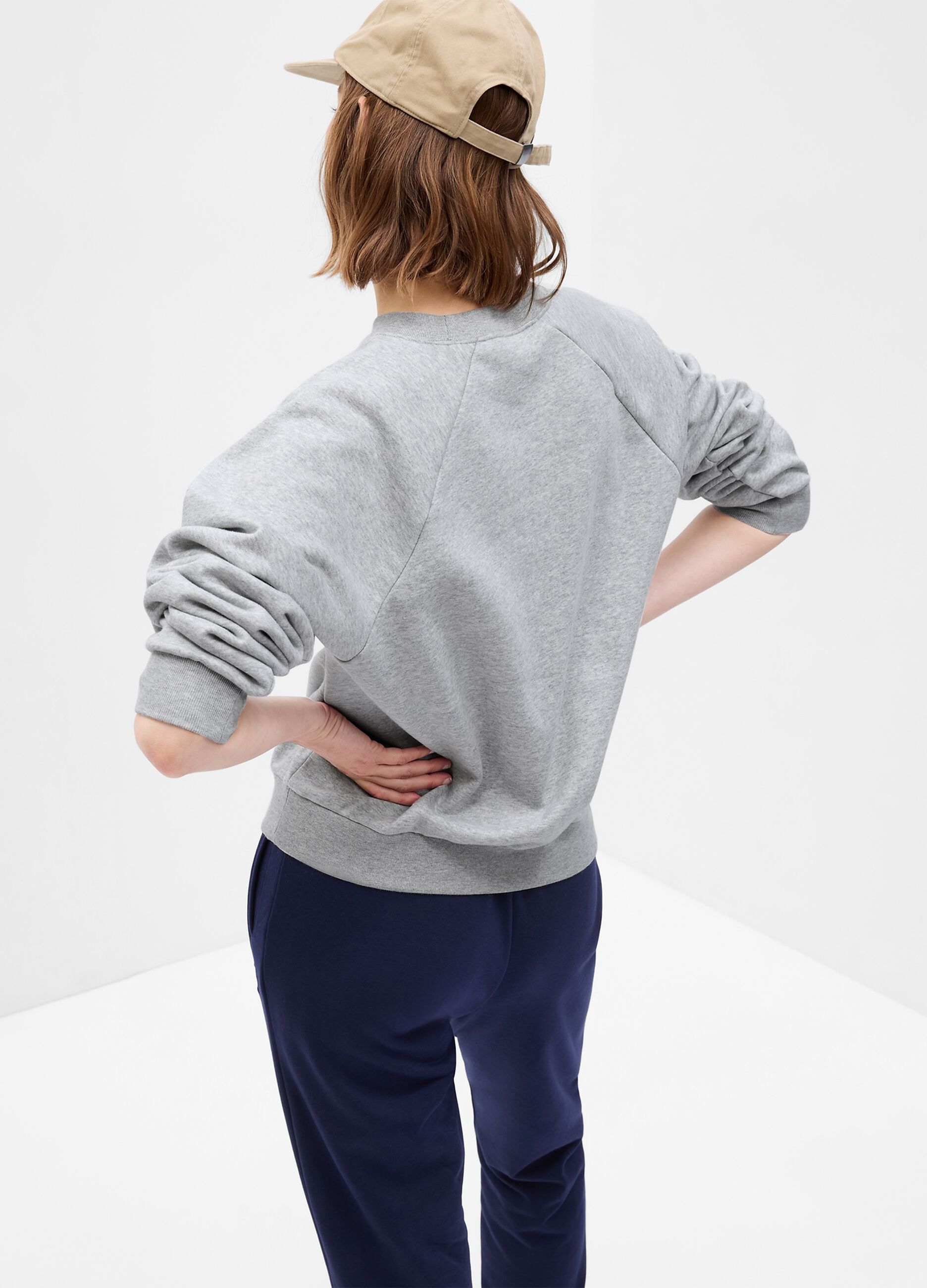 Felpa girocollo con maniche raglan_1