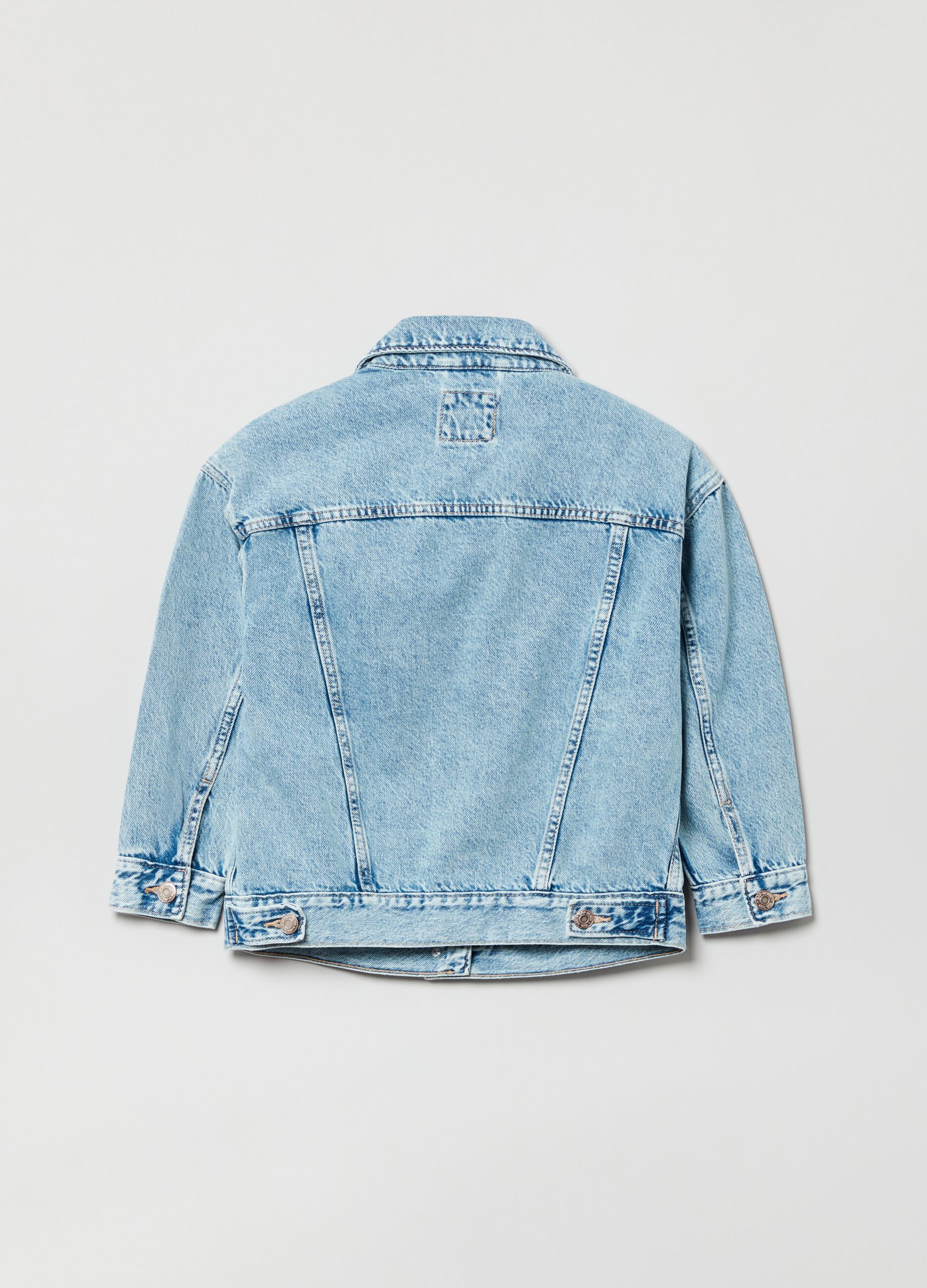 Denim jacket with pockets_1