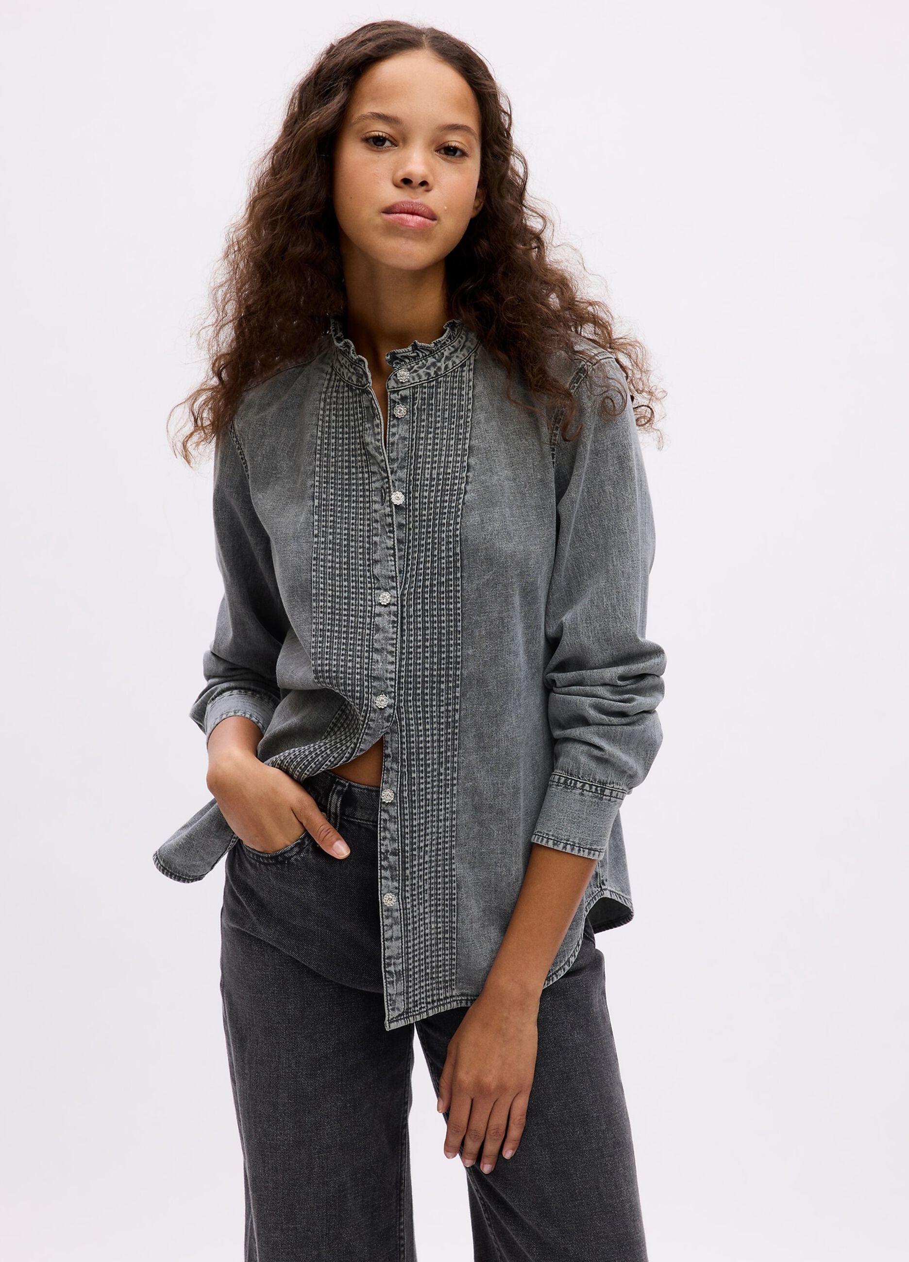 Camicia in denim con bottoni gioiello