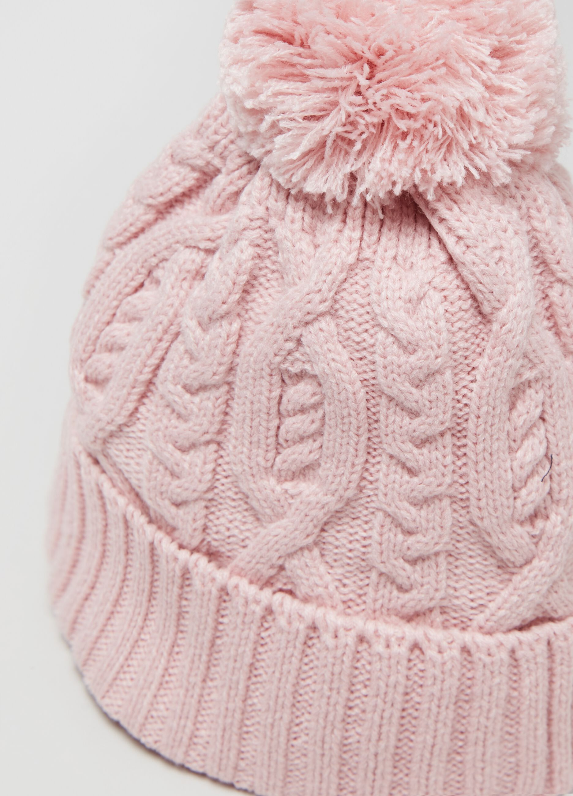 Cable knit cap with pom-pom_1