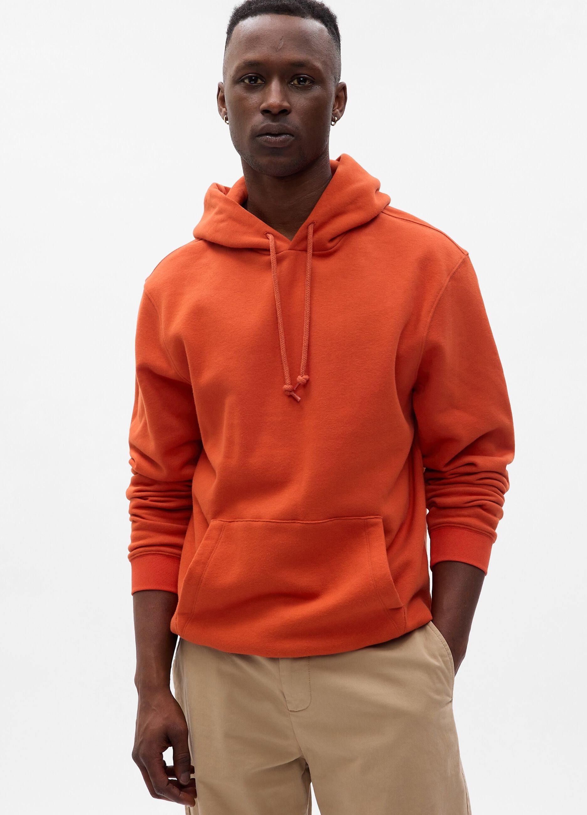 Sweatshirt with hood and pocket_1