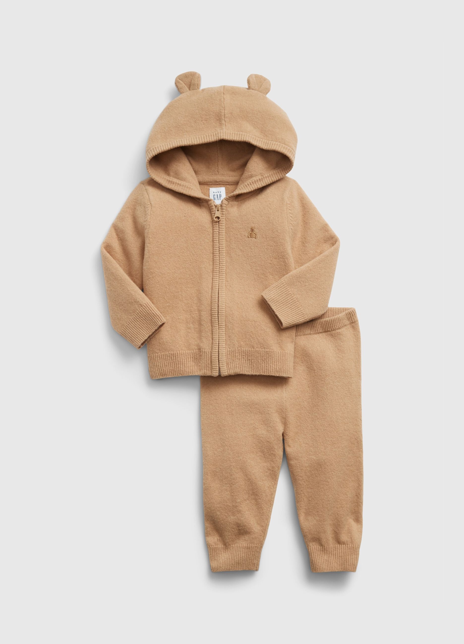 Knitted outfit with head and ears