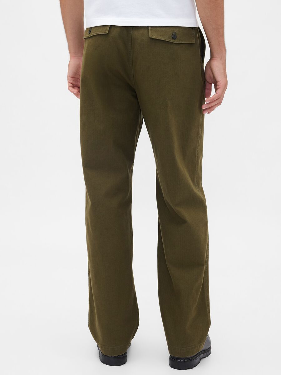 Pantaloni verdi regular in cotone Uomo_2