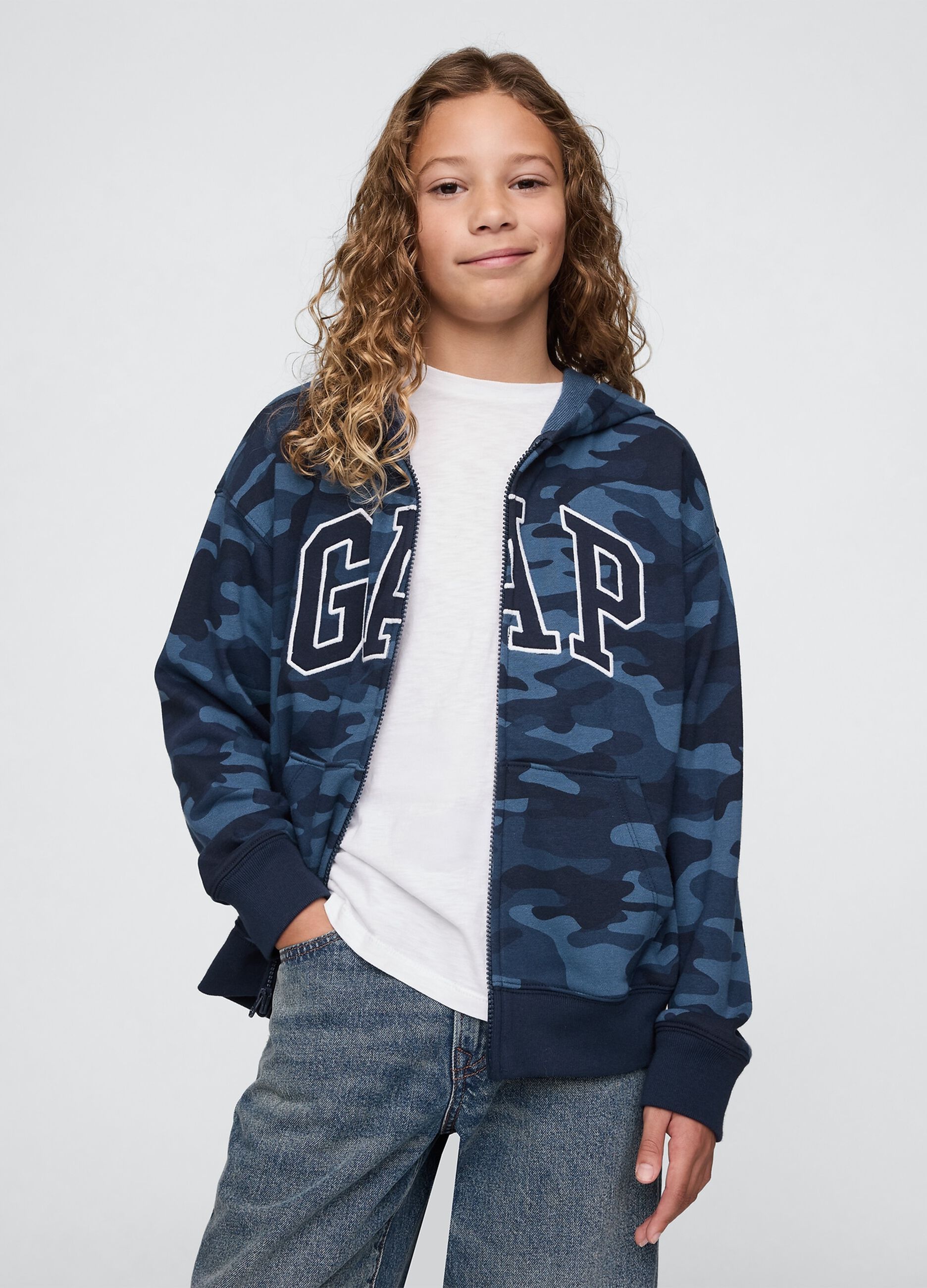 Felpa con logo GAP, cappuccio e zip in misto cotone