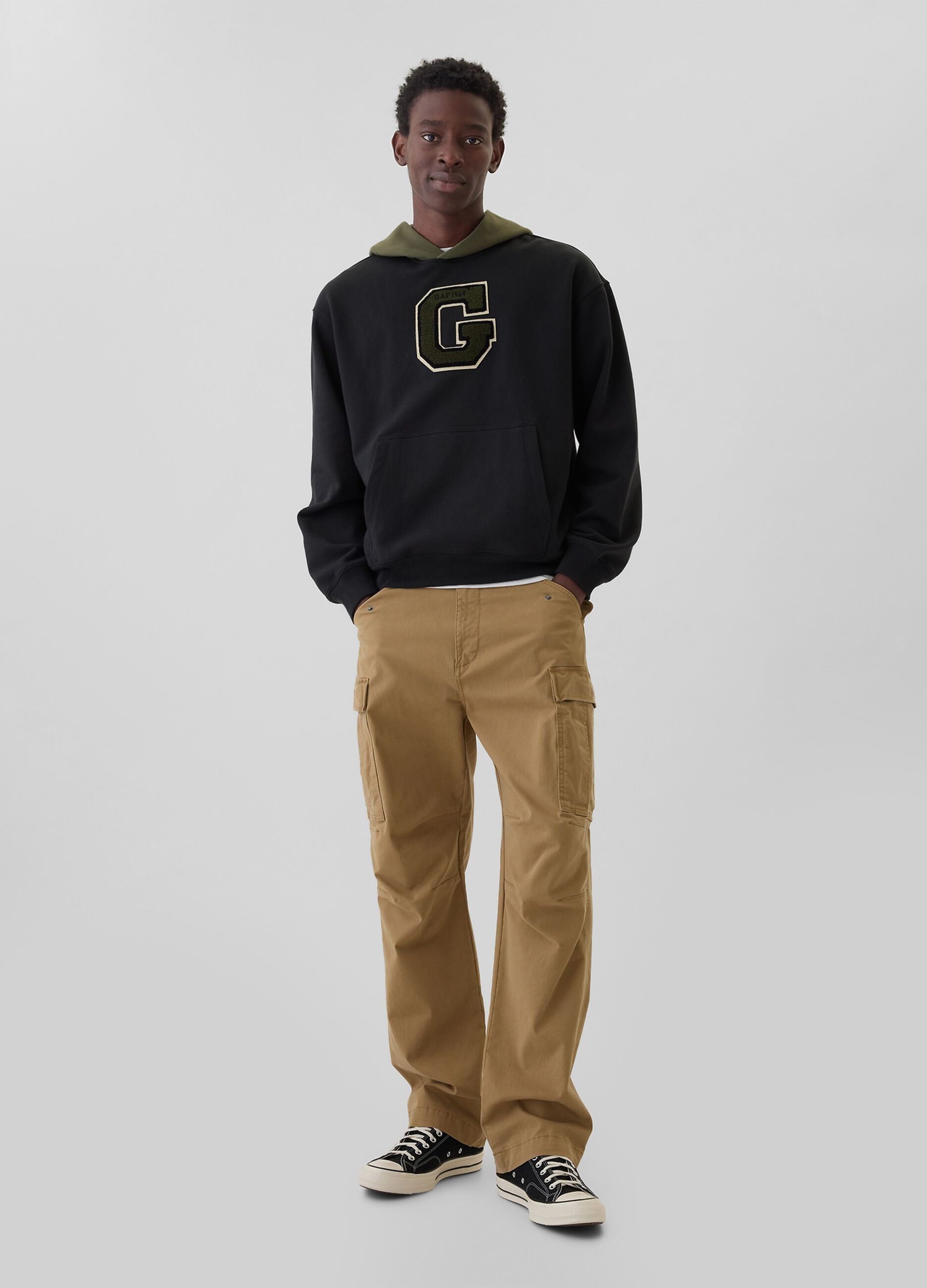 Sweatshirt with contrasting hood and bouclé logo patch_1