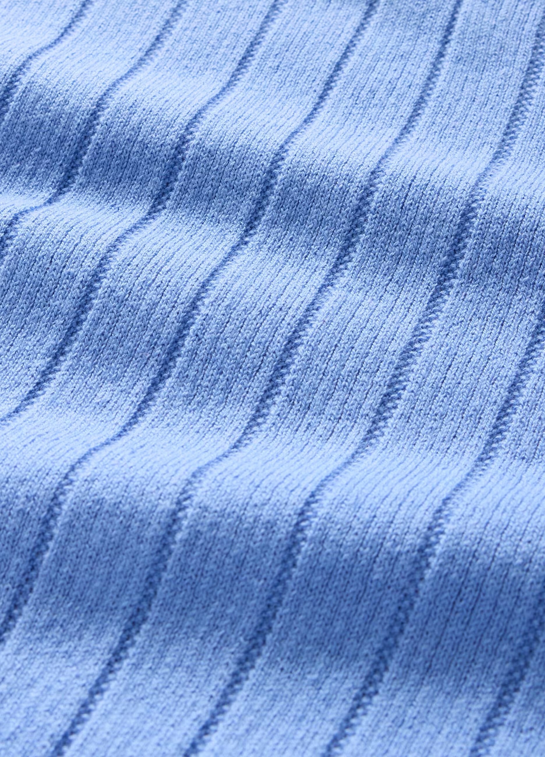 Polo a maniche corte azzurra in cotone_4