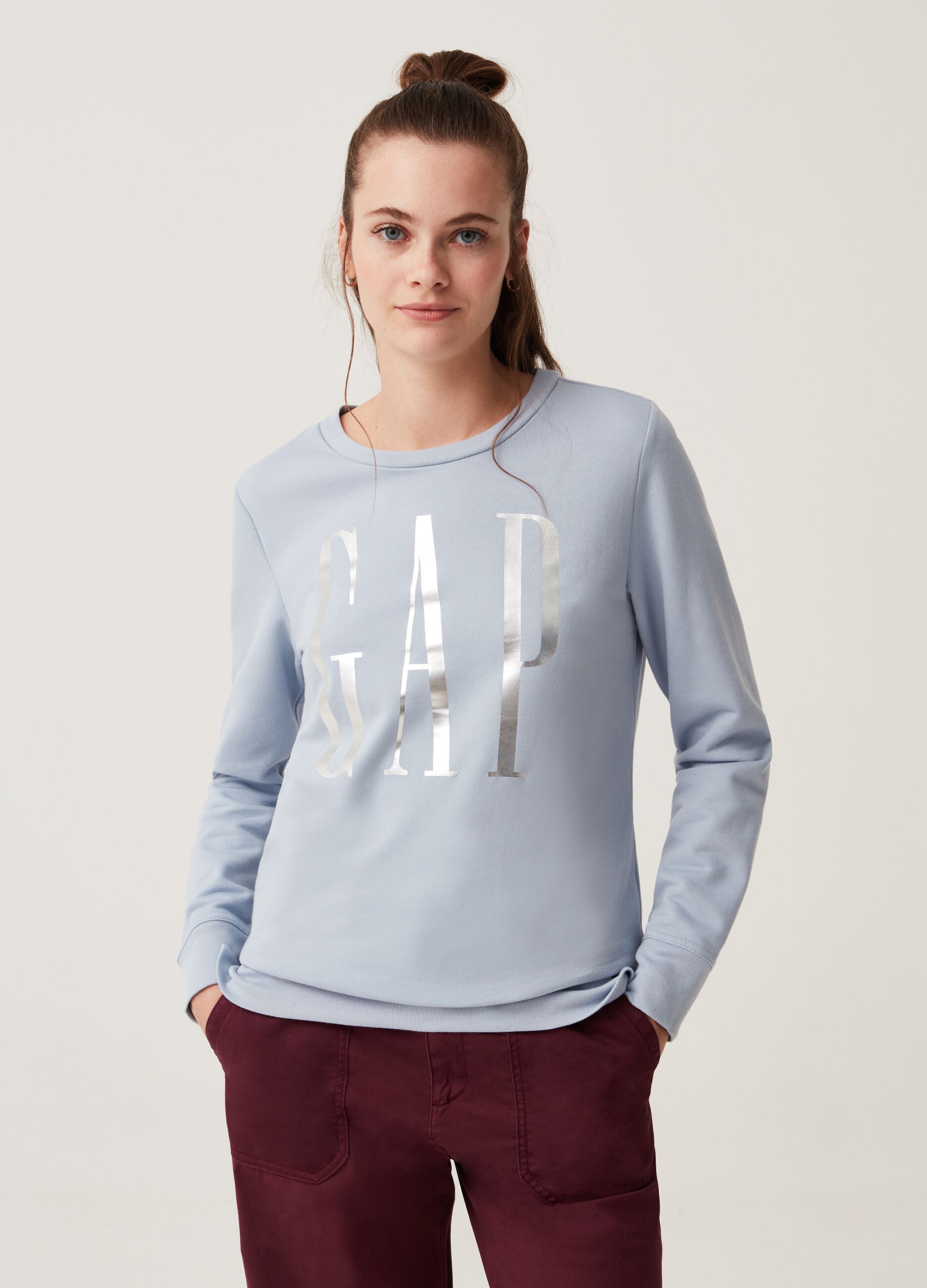 Sweatshirt with round neck and foil logo print_0