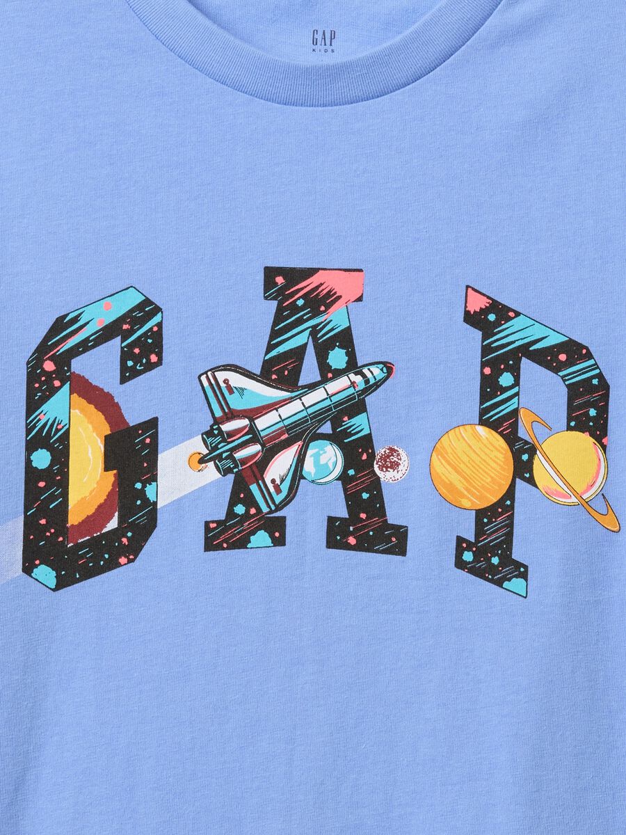 T-shirt azzurra con logo GAP e astronauta Bambino_2