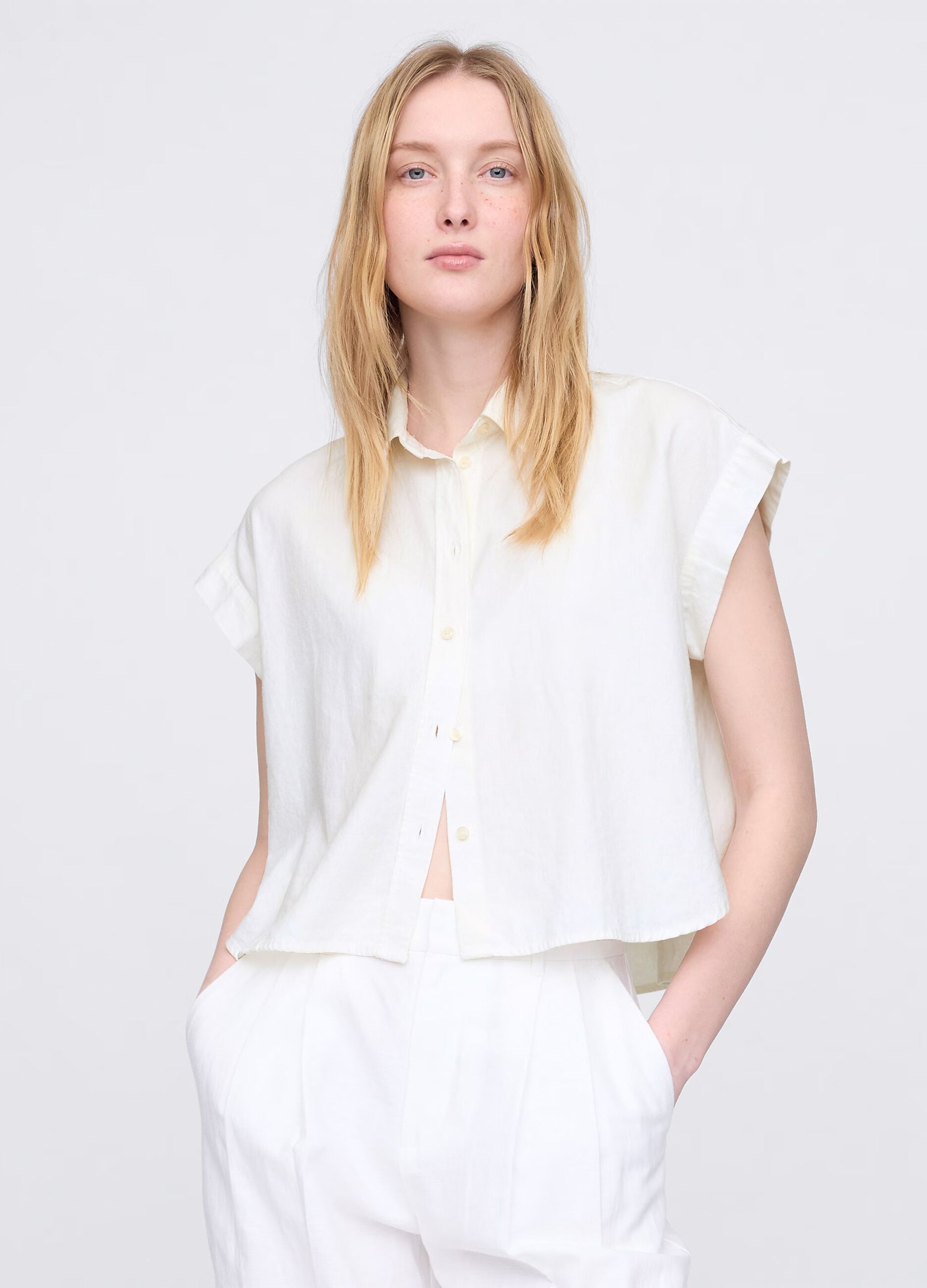 Camicia senza maniche bianca in lino e viscosa