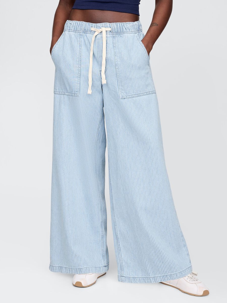 Pantaloni ampi in denim leggero Gap Donna_1