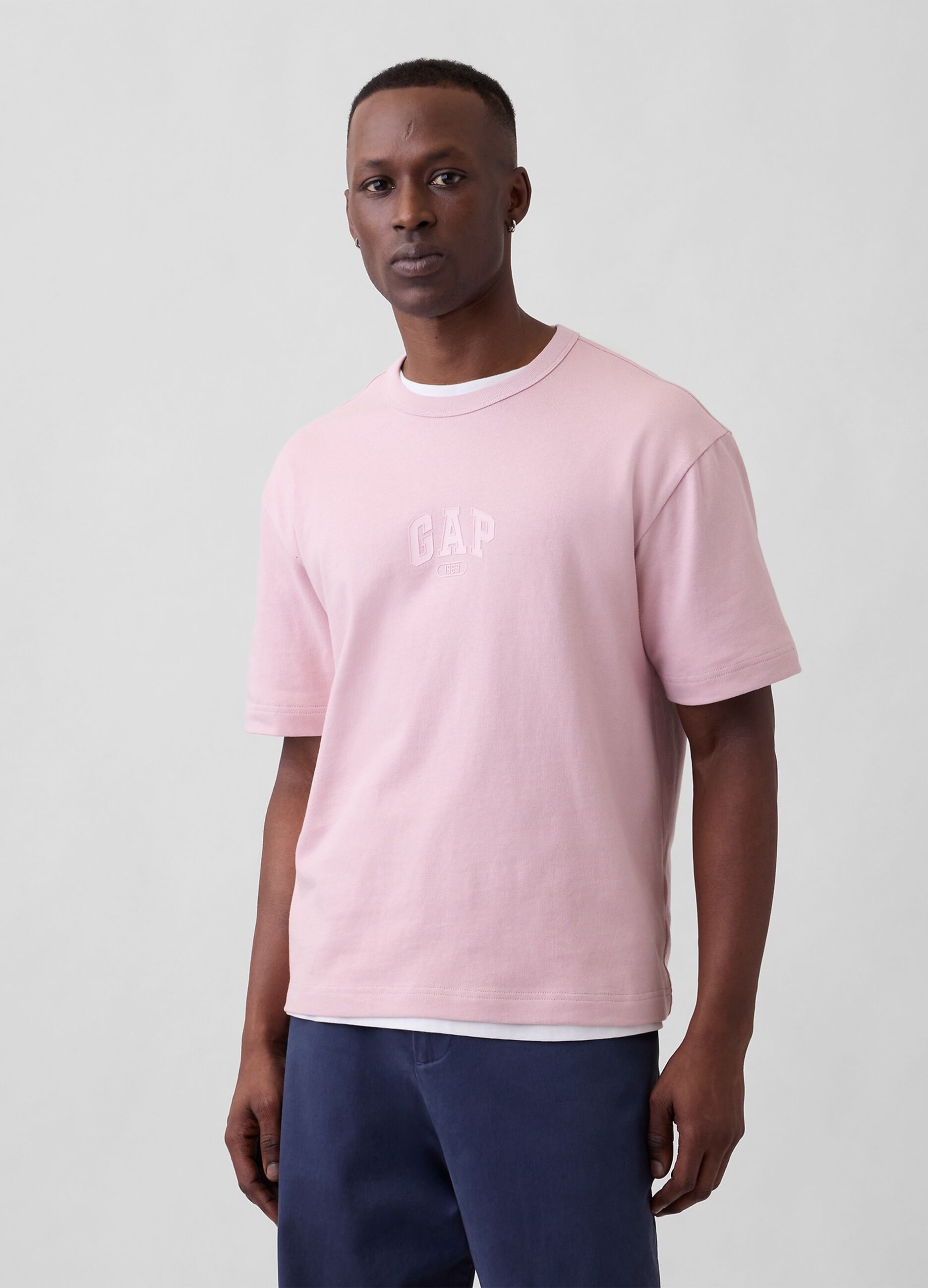 T-shirt in puro cotone a maniche corte con logo GAP