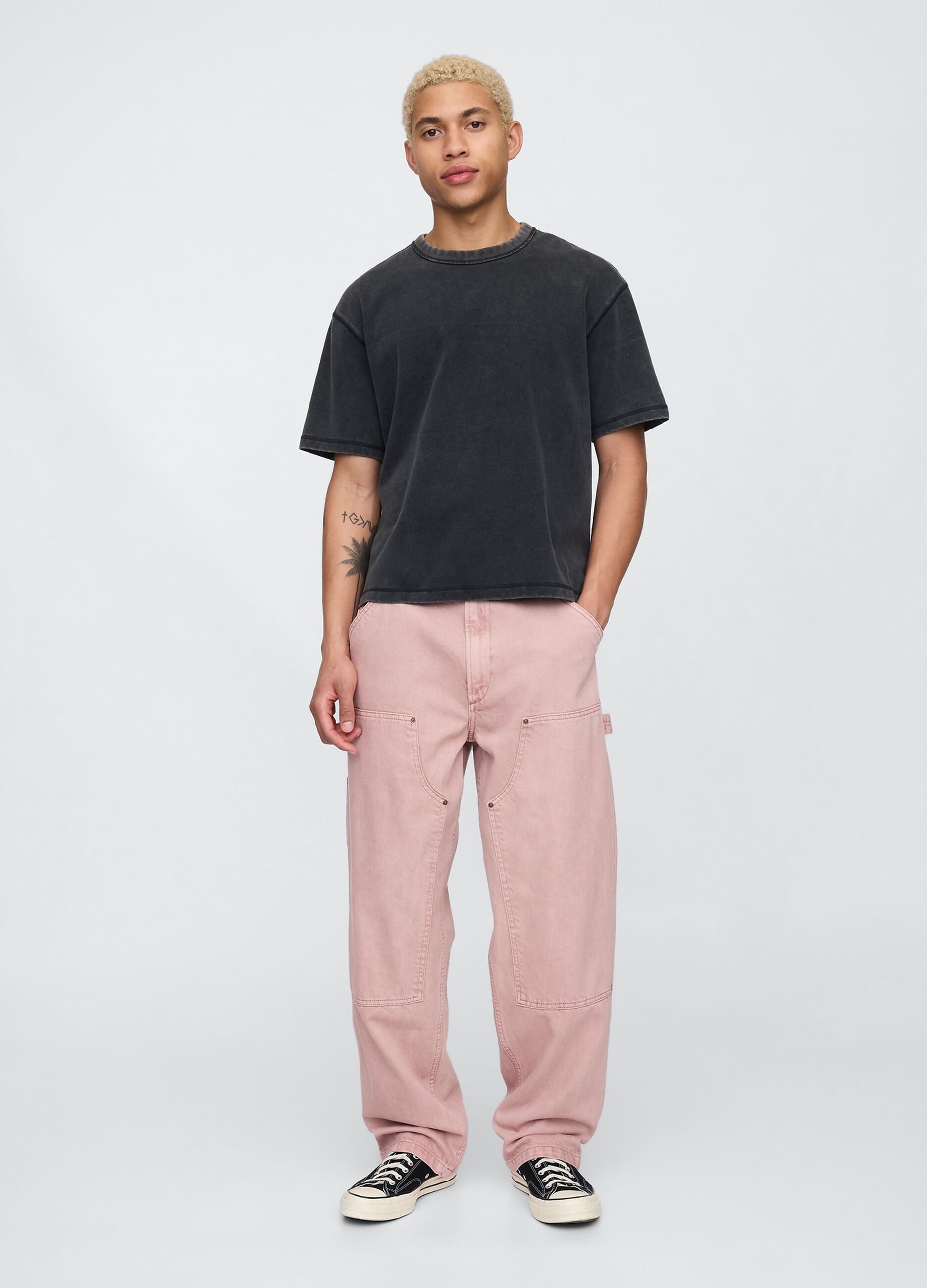 Pantaloni cargo rosa con tasche alla francese