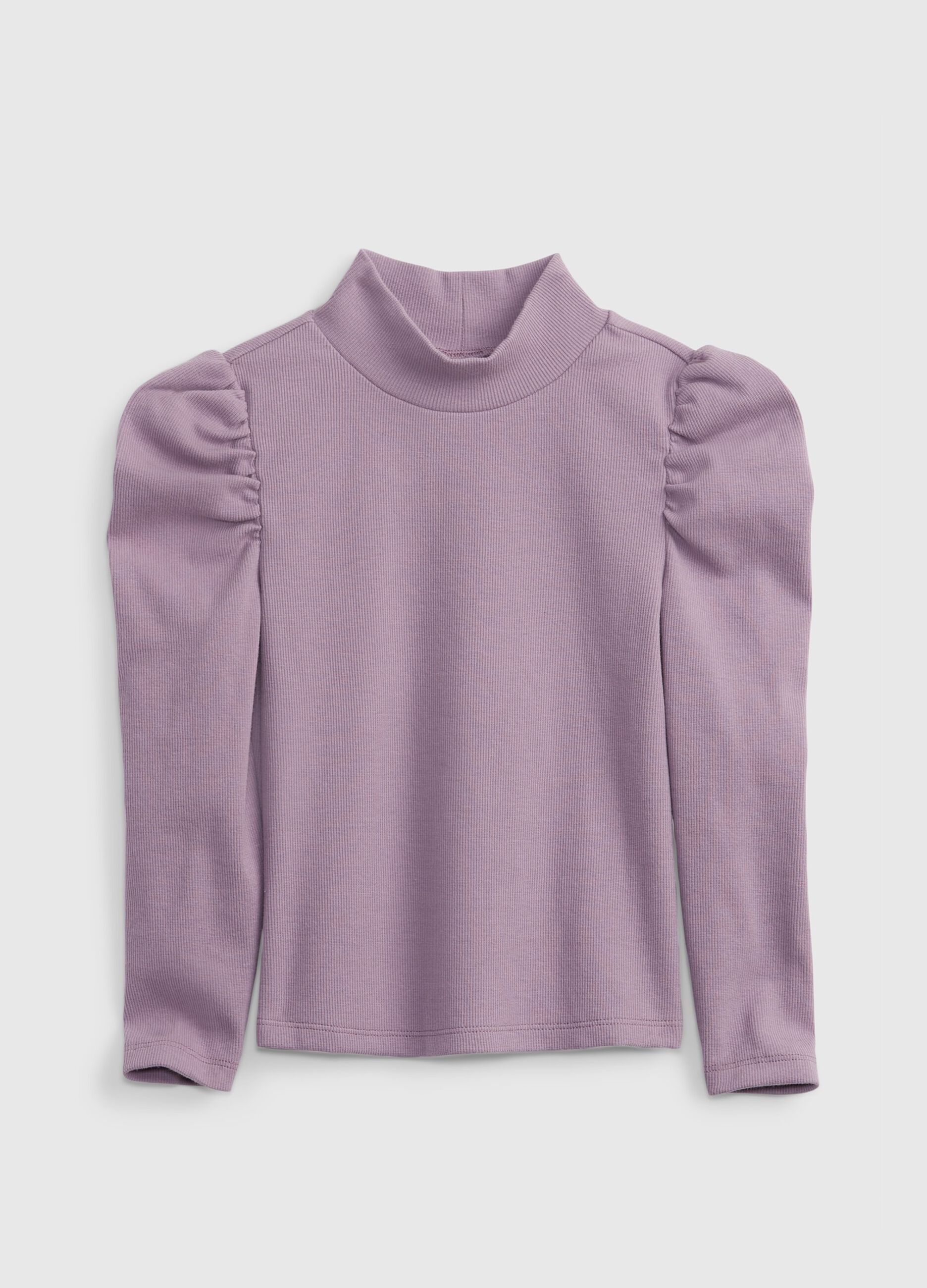 Long-sleeved turtleneck T-shirt