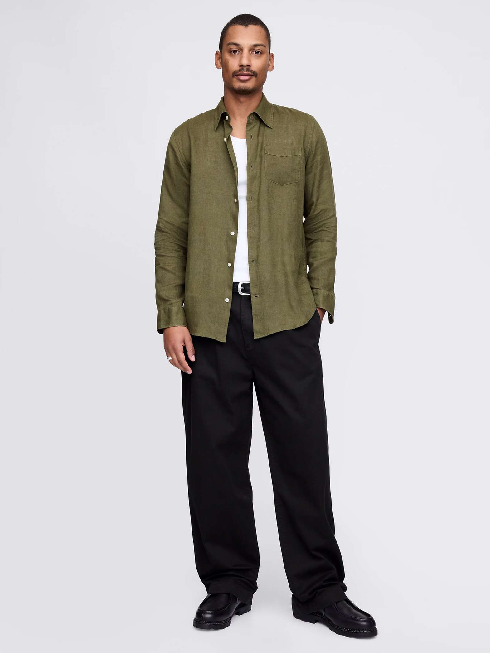Green shirt with long sleeves in linen_1