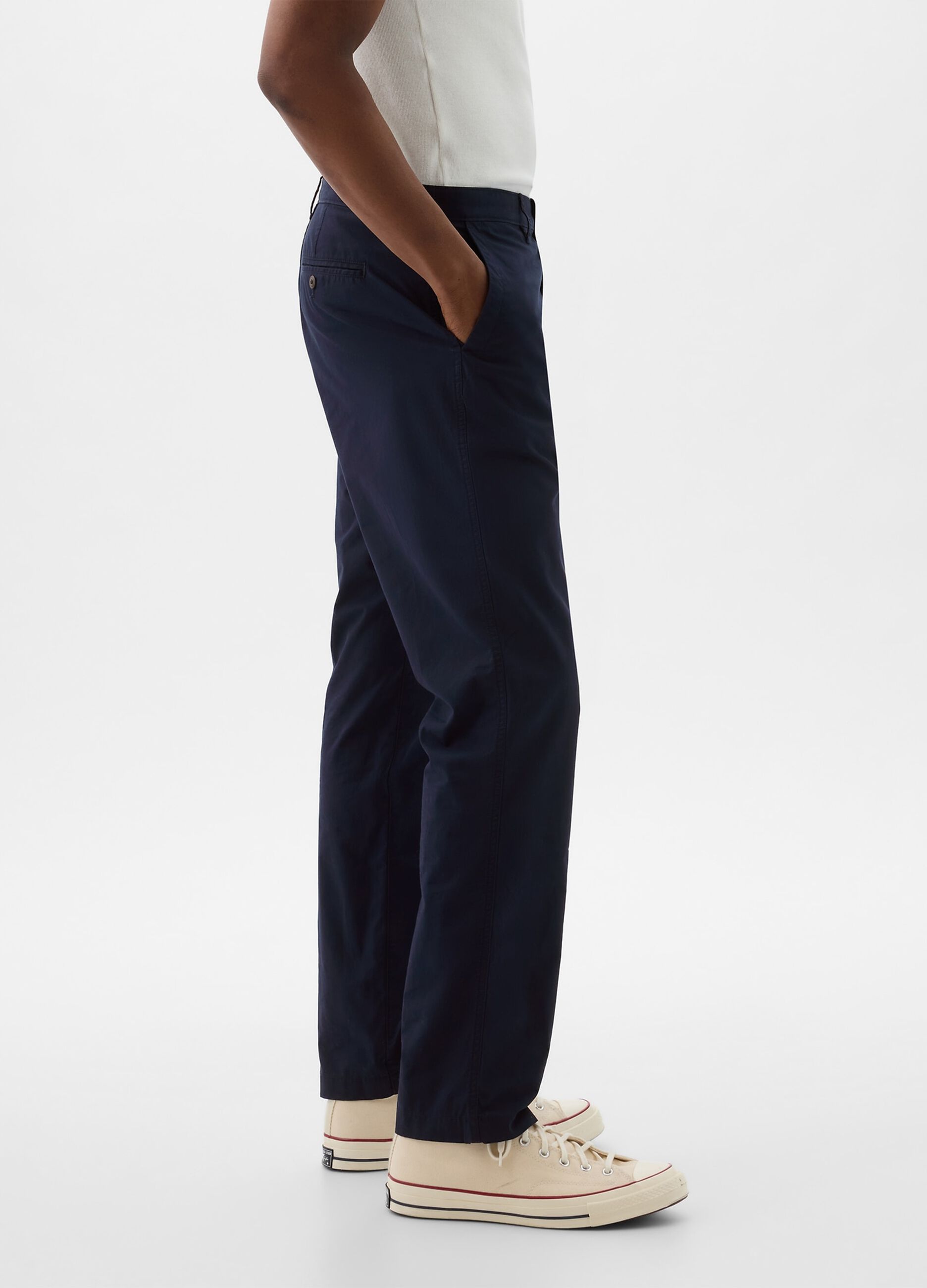 Chino trousers in poplin_3